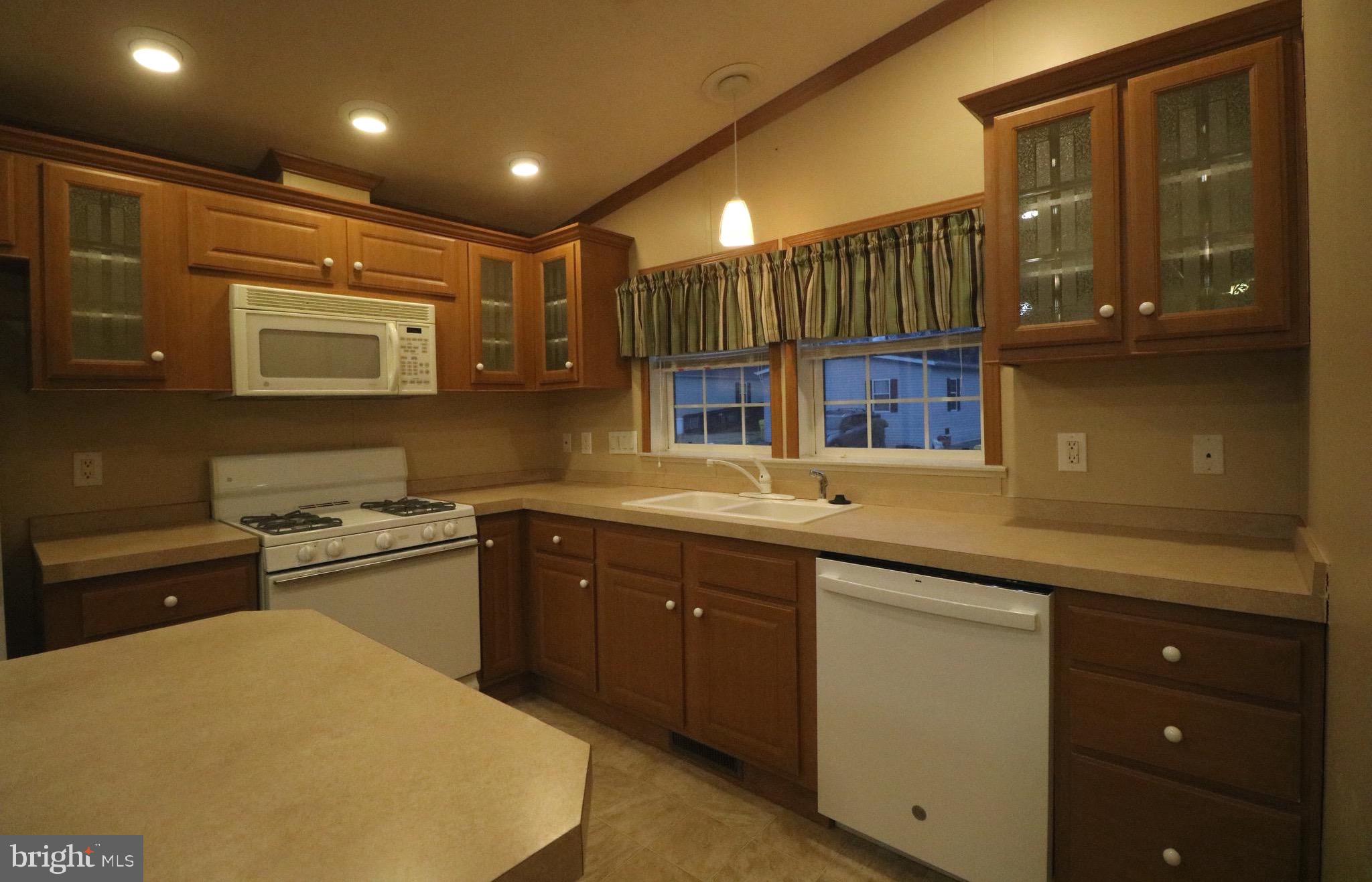 WILLIAMS ESTATES - Residential
