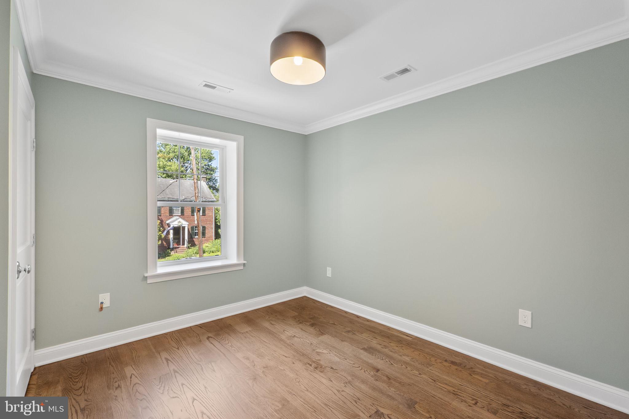 BRADDOCK HEIGHTS - Residential