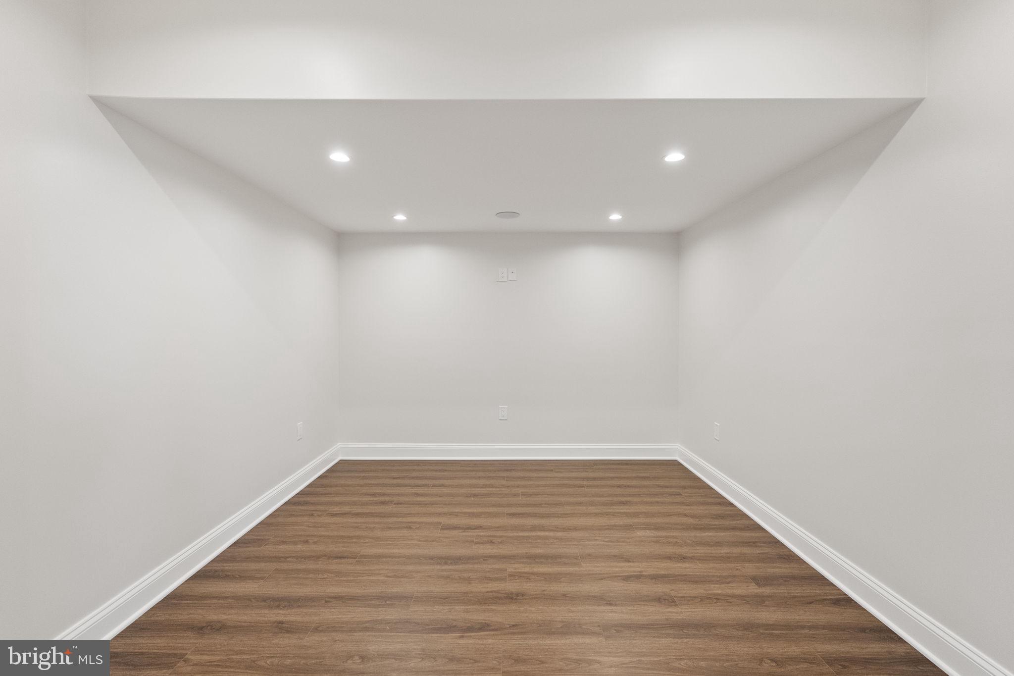 BRADDOCK HEIGHTS - Residential