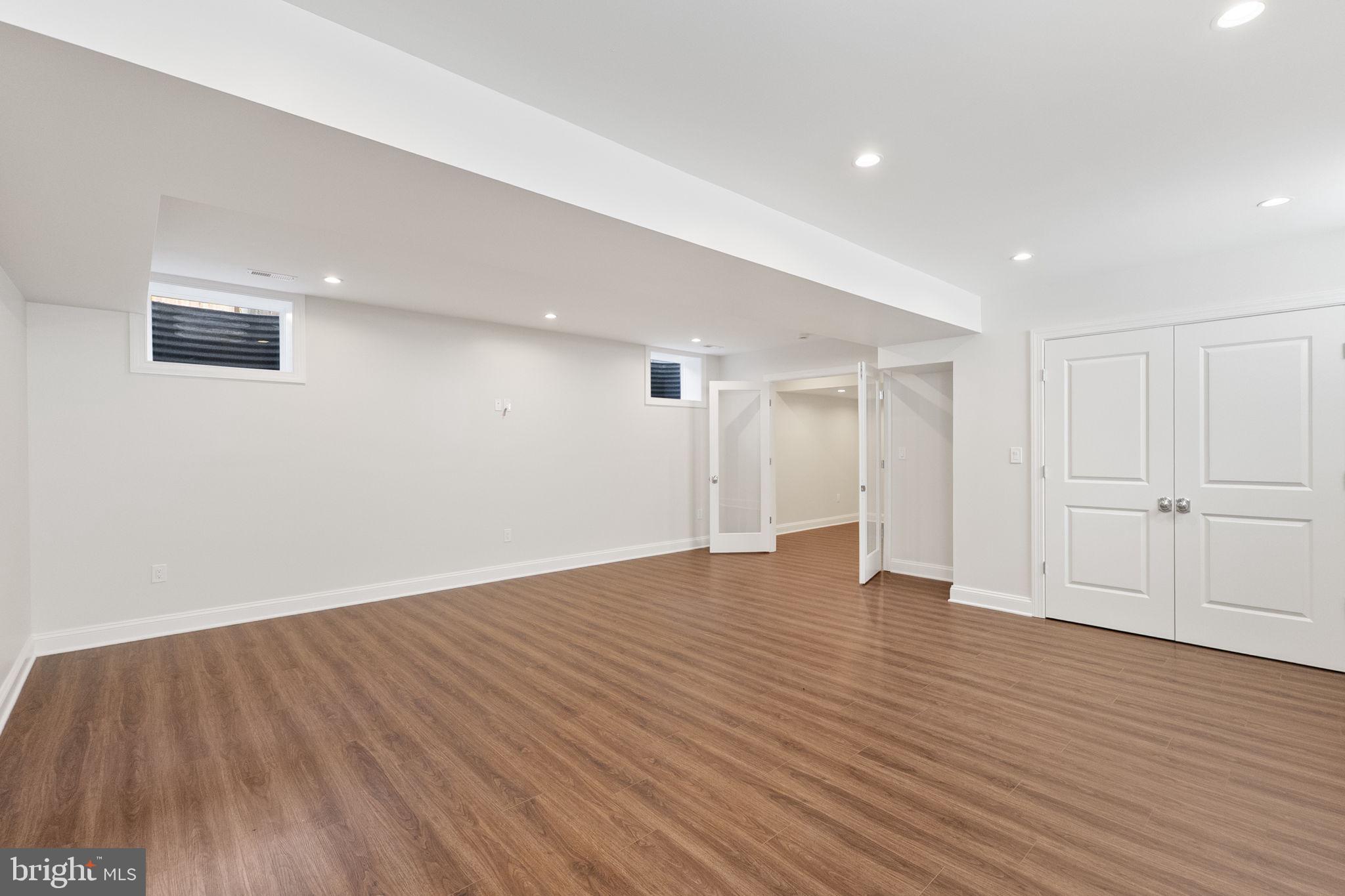 BRADDOCK HEIGHTS - Residential