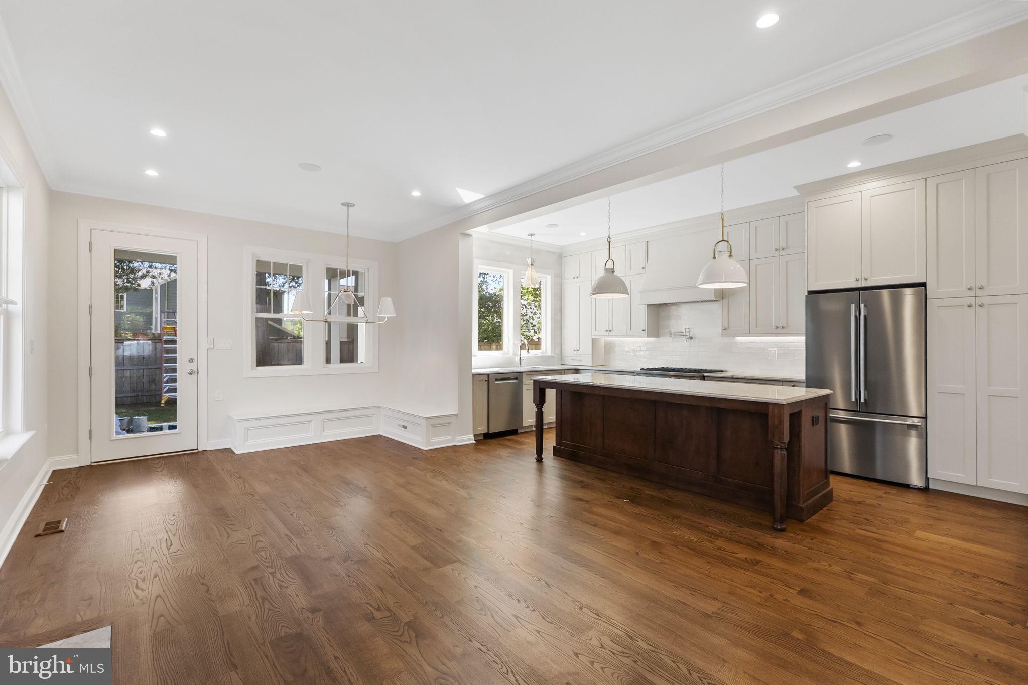 BRADDOCK HEIGHTS - Residential
