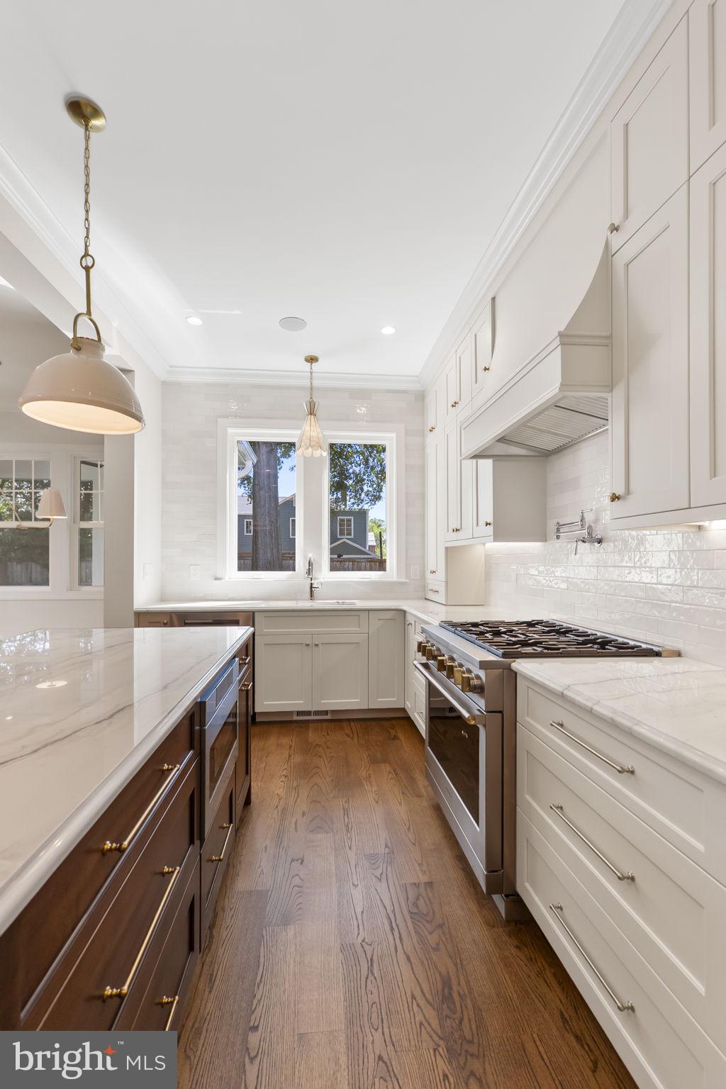 BRADDOCK HEIGHTS - Residential