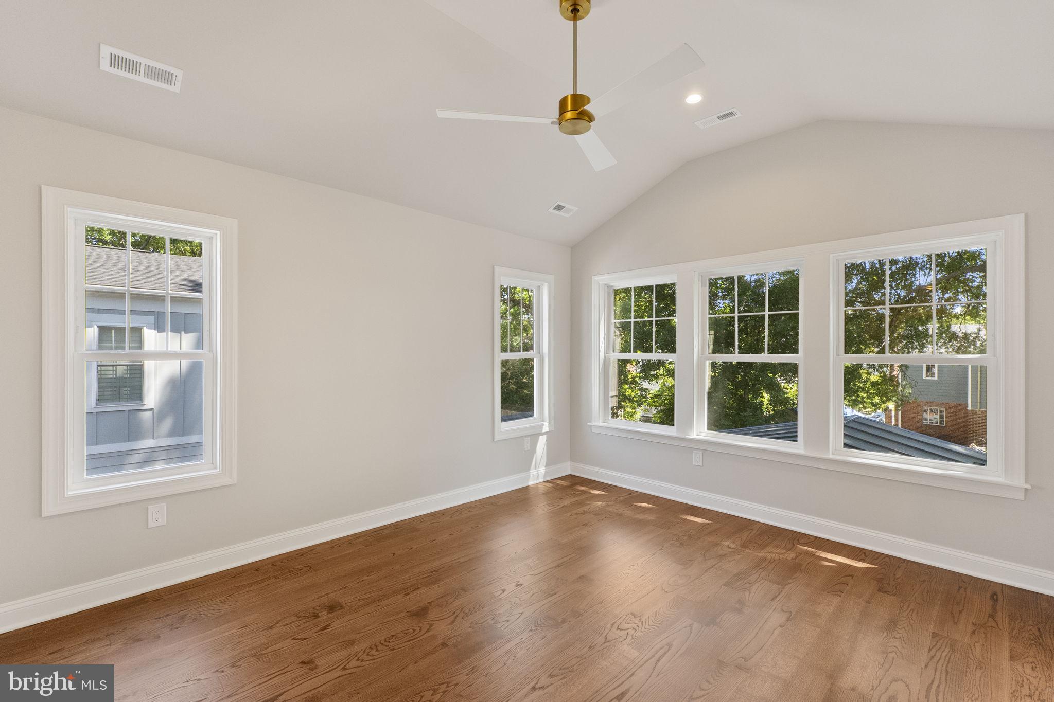 BRADDOCK HEIGHTS - Residential
