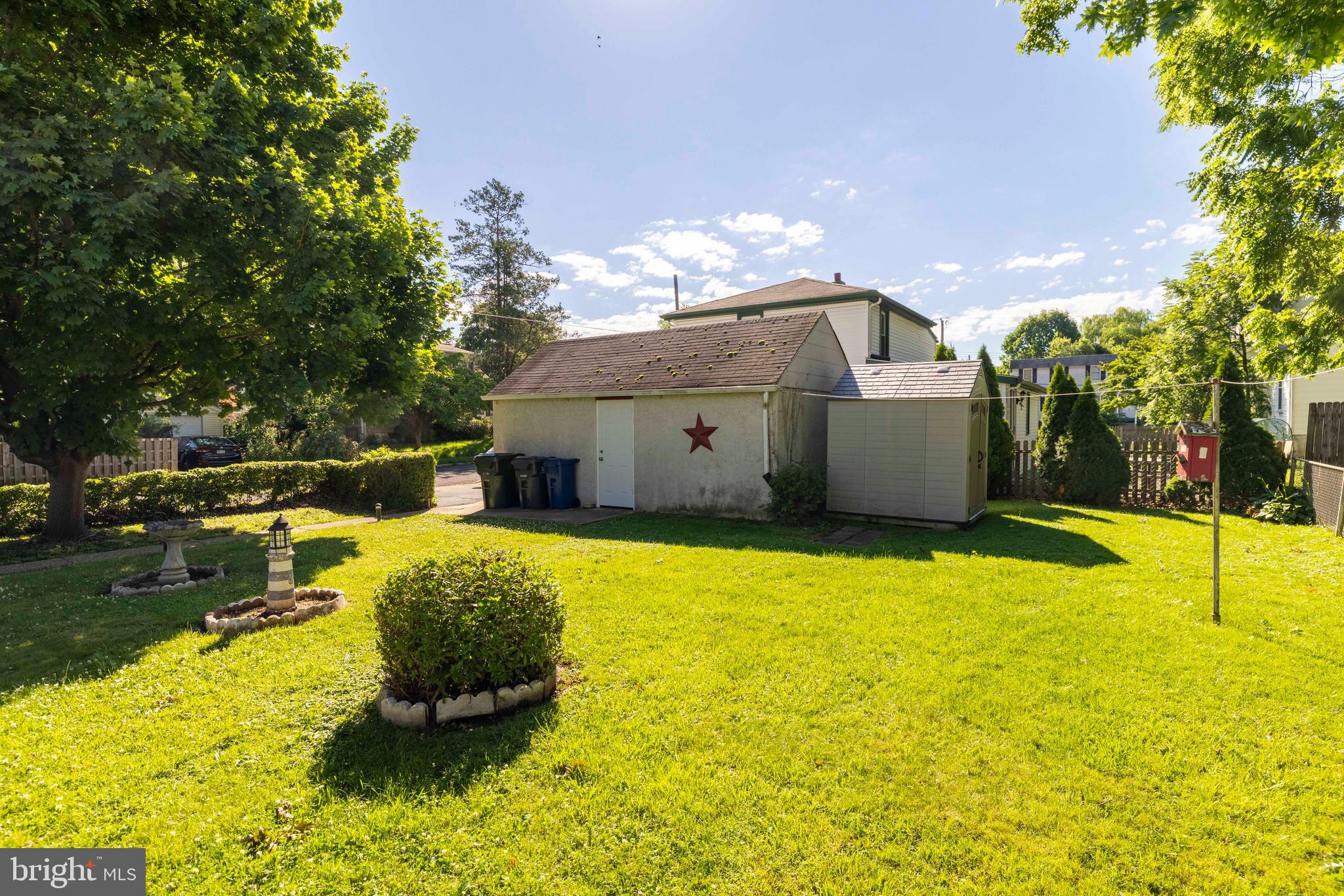 GLENSIDE - Residential