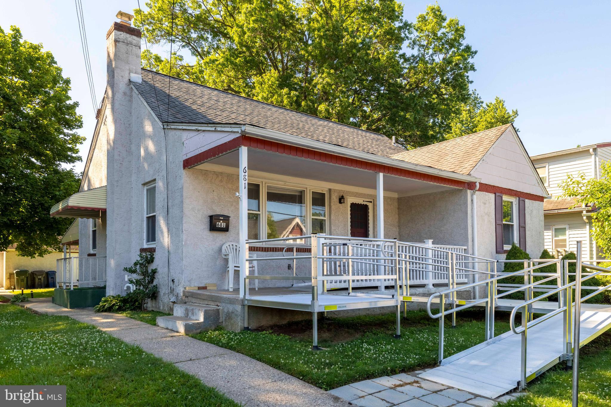GLENSIDE - Residential