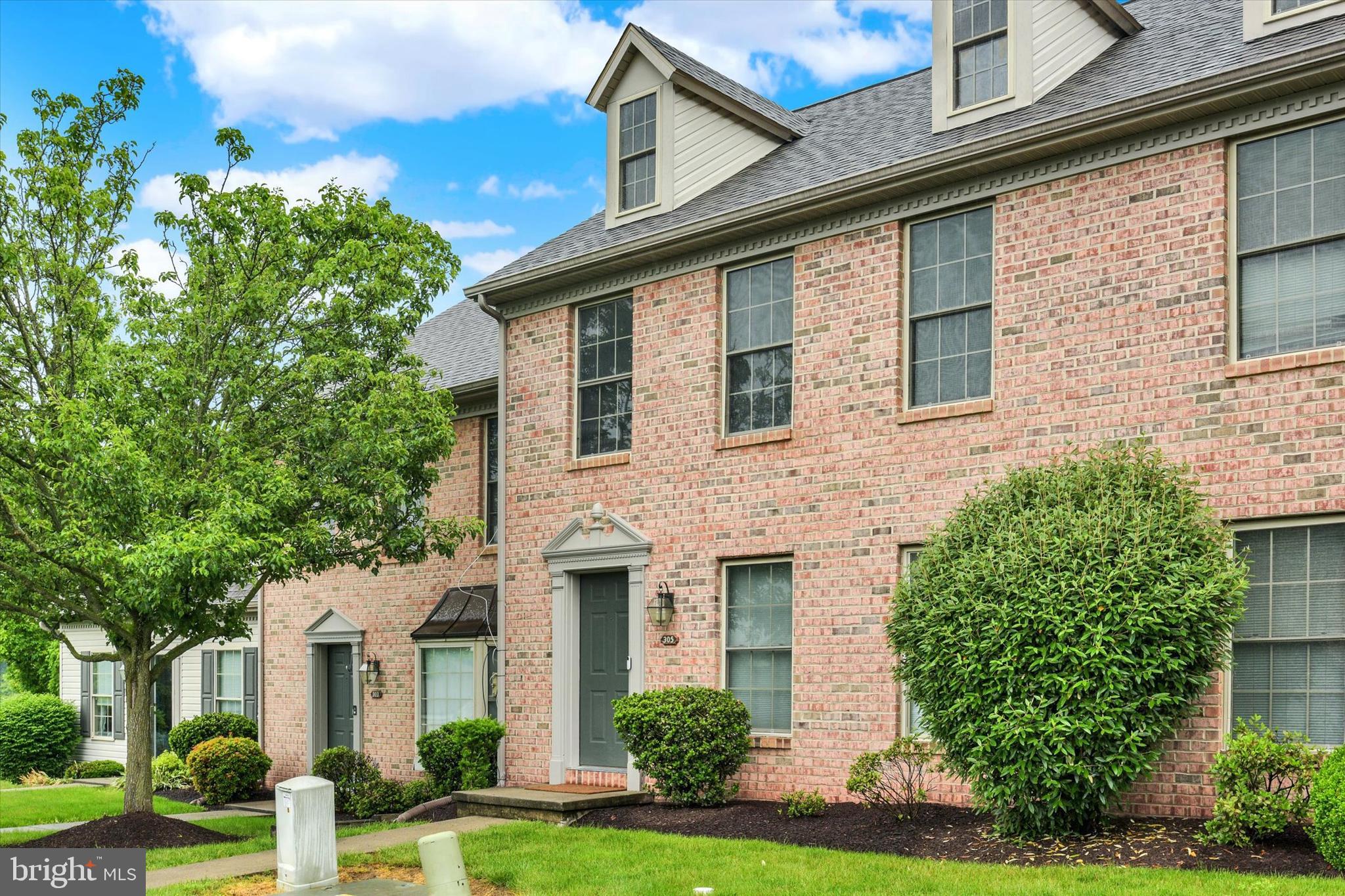 SADDLE RIDGE - Residential