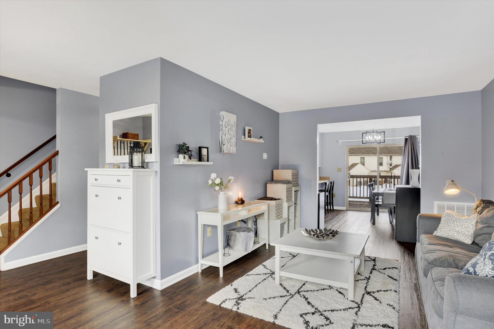SADDLE RIDGE - Residential