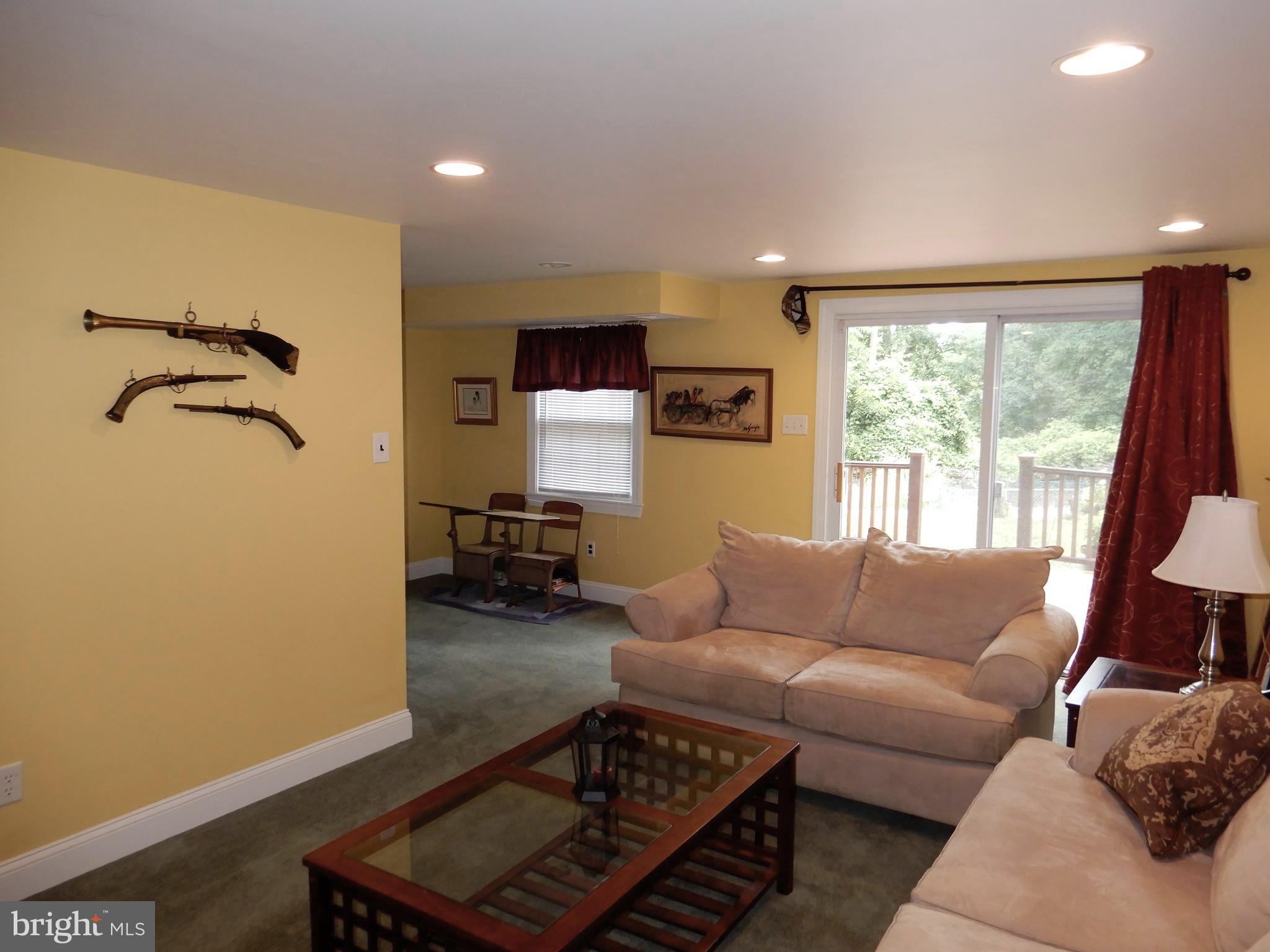 NESHAMINY VALLEY - Residential
