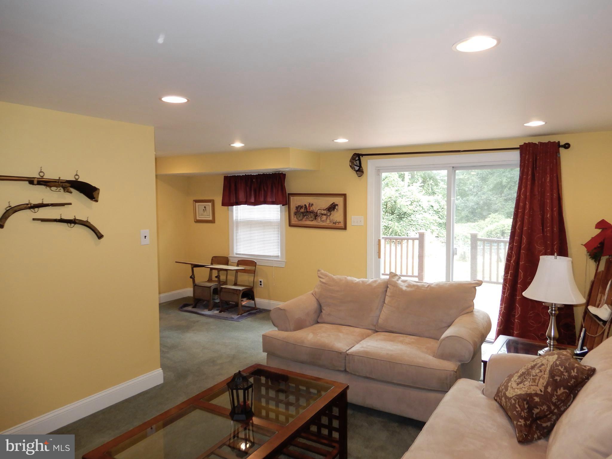 NESHAMINY VALLEY - Residential