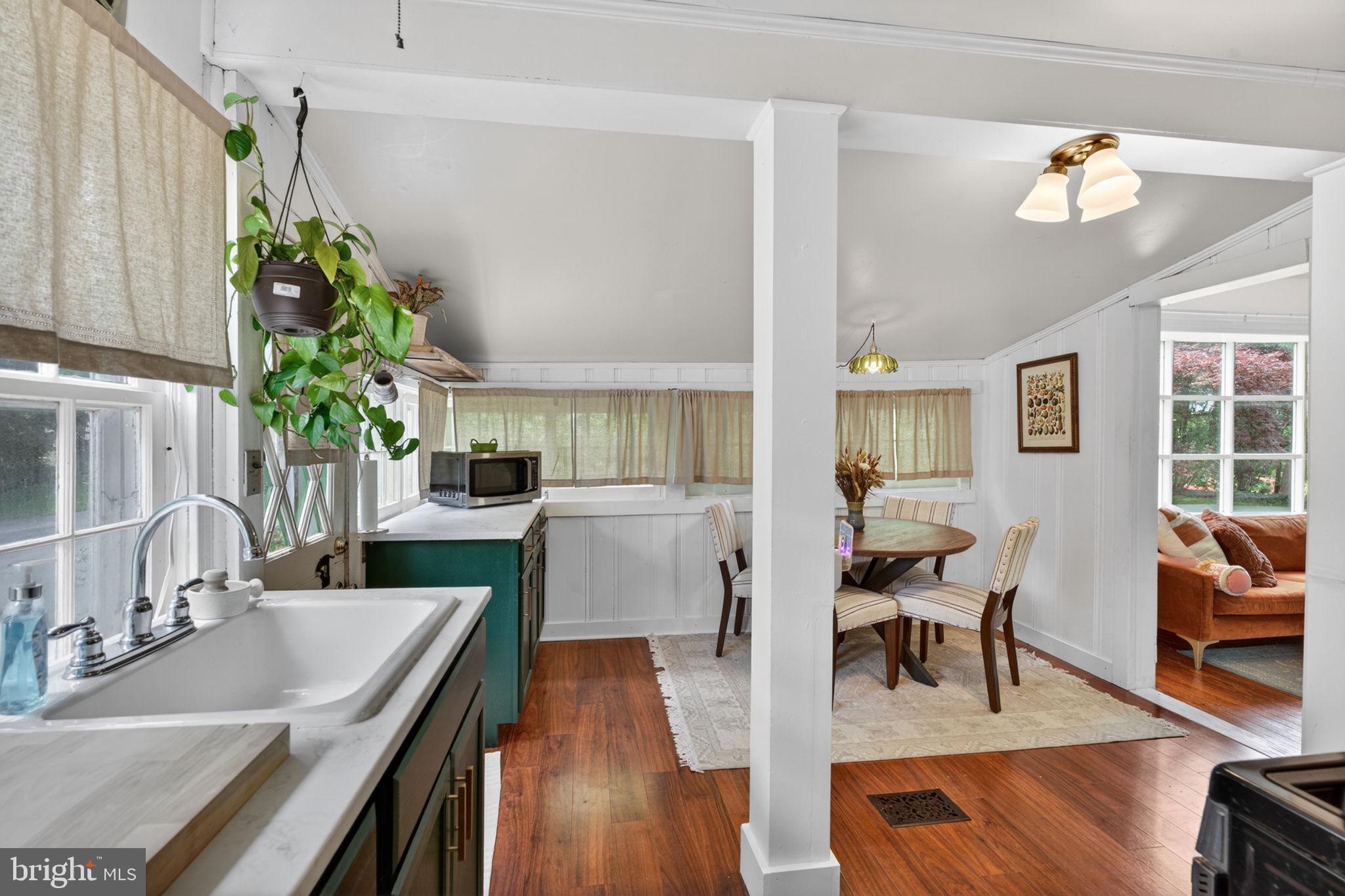 GLYNDON PARK - Residential