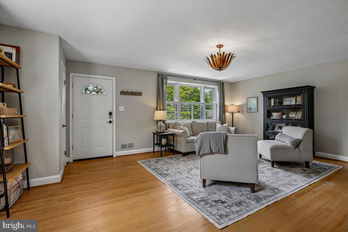 INDIAN SPRING HILLS - Residential