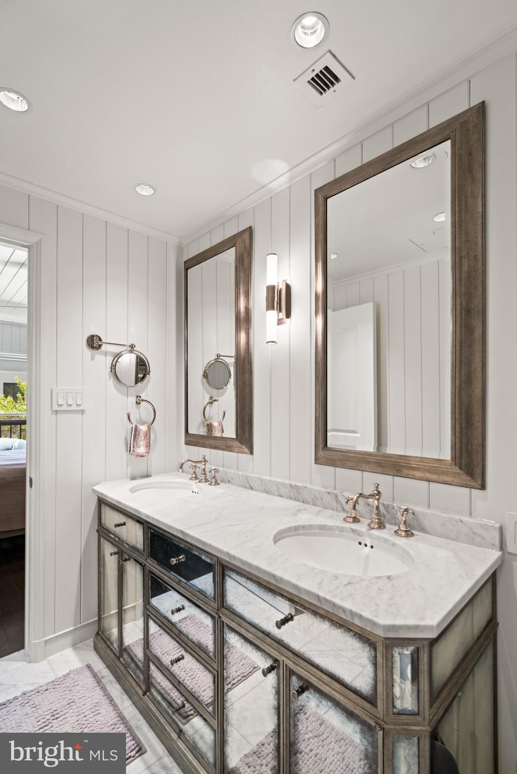 GEORGETOWN - Residential