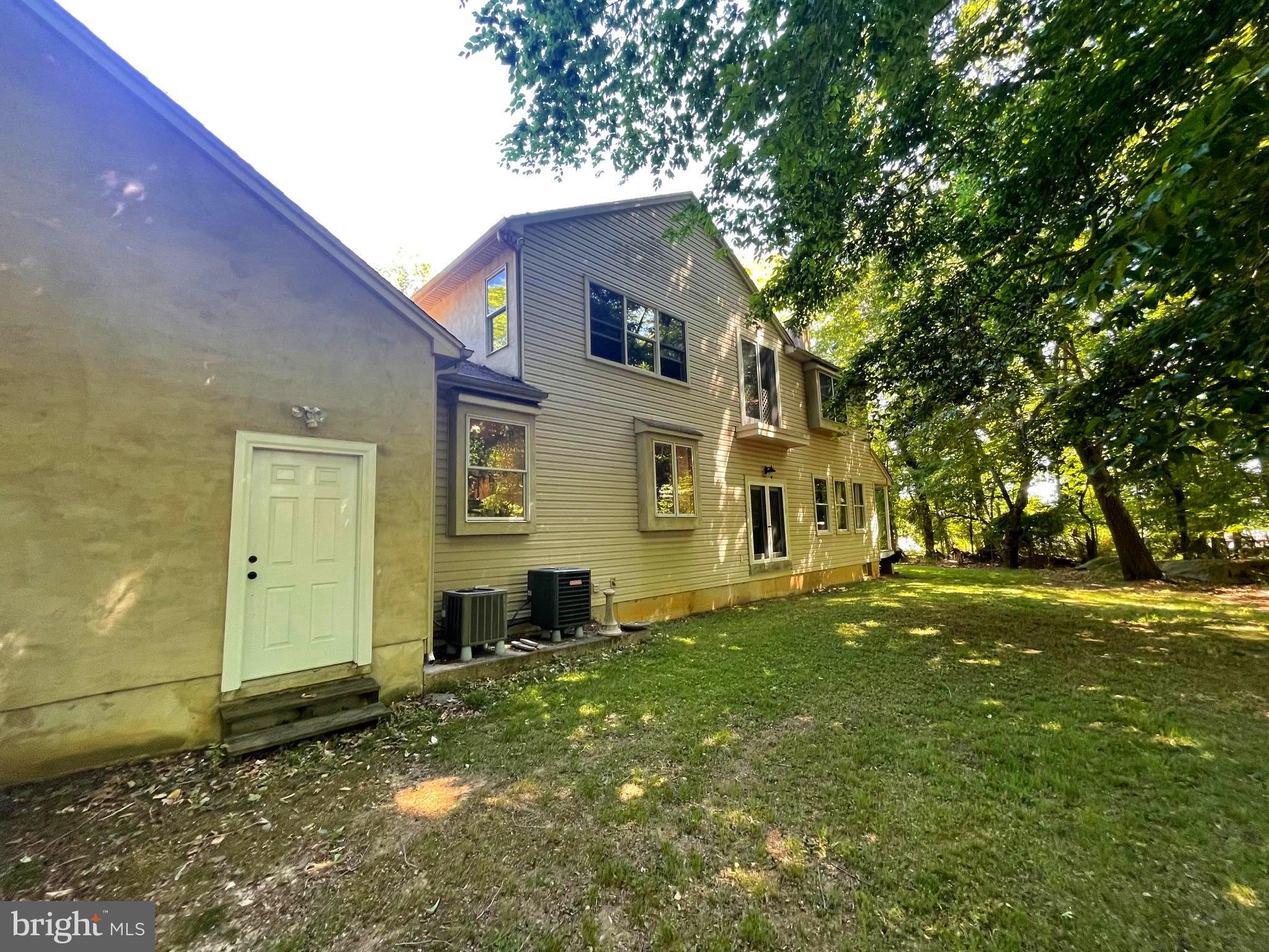 OAK TREE FARMS - Residential
