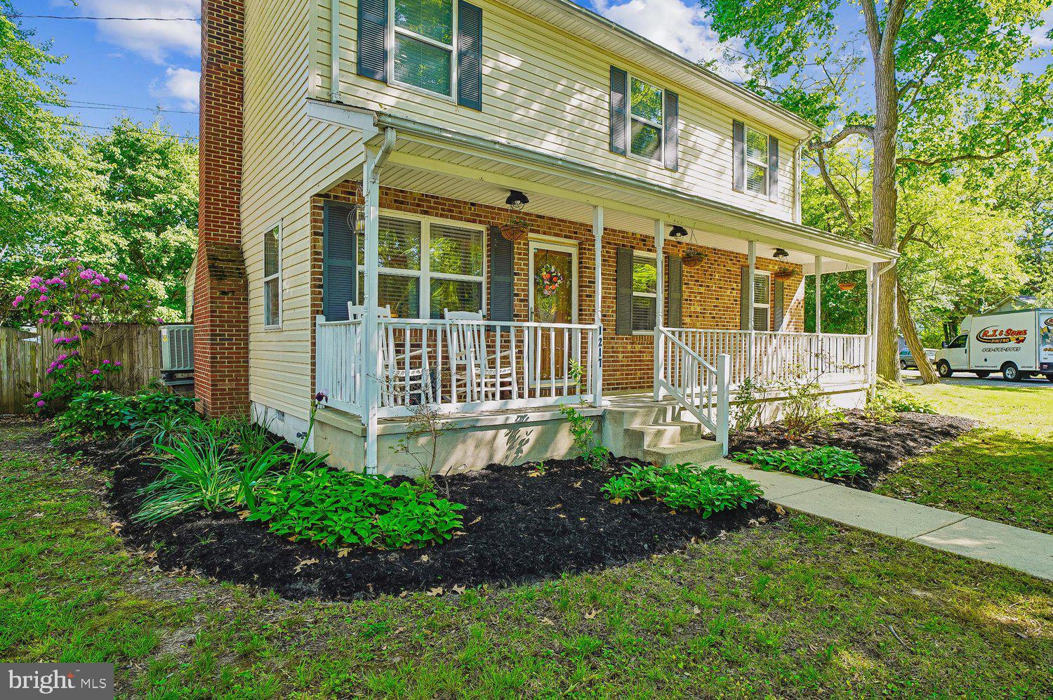 CEDARHURST ON THE BAY - Residential