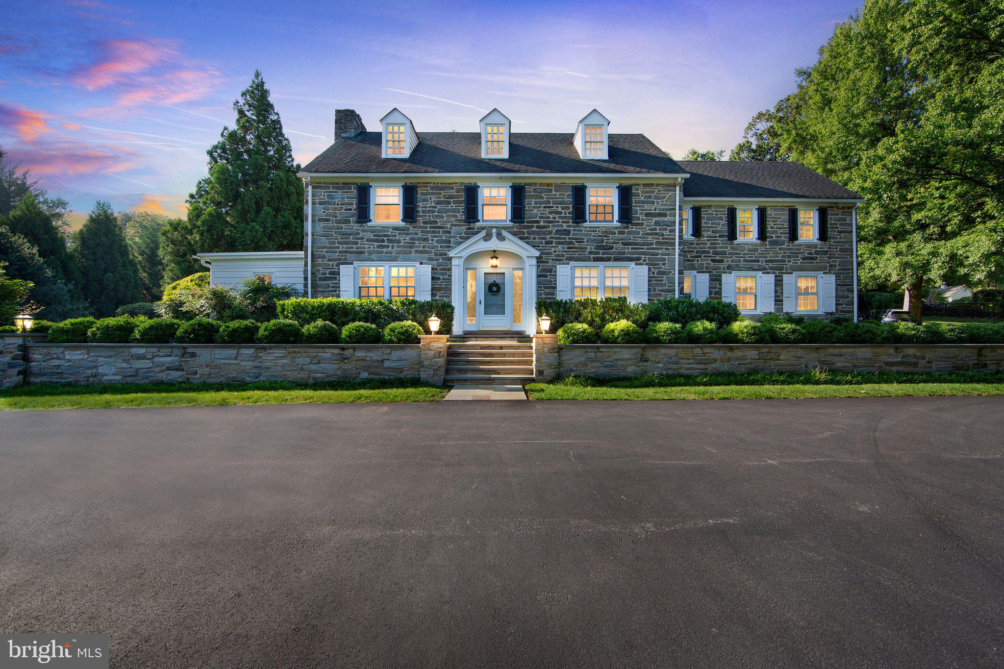 COLONIAL VIL - Residential