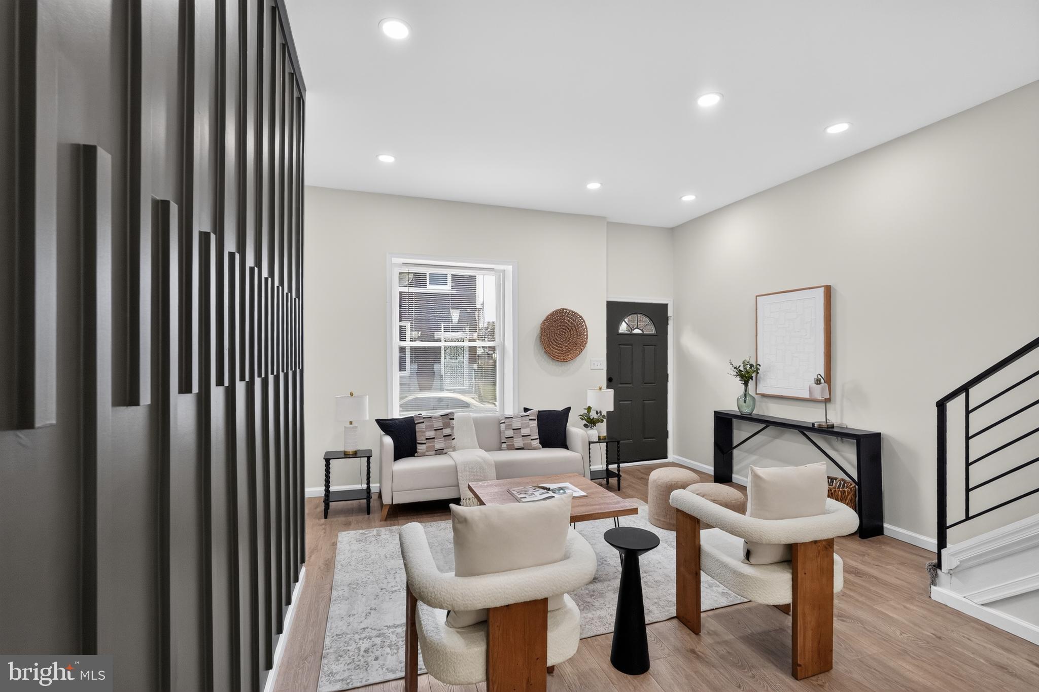 STRAWBERRY MANSION - Residential