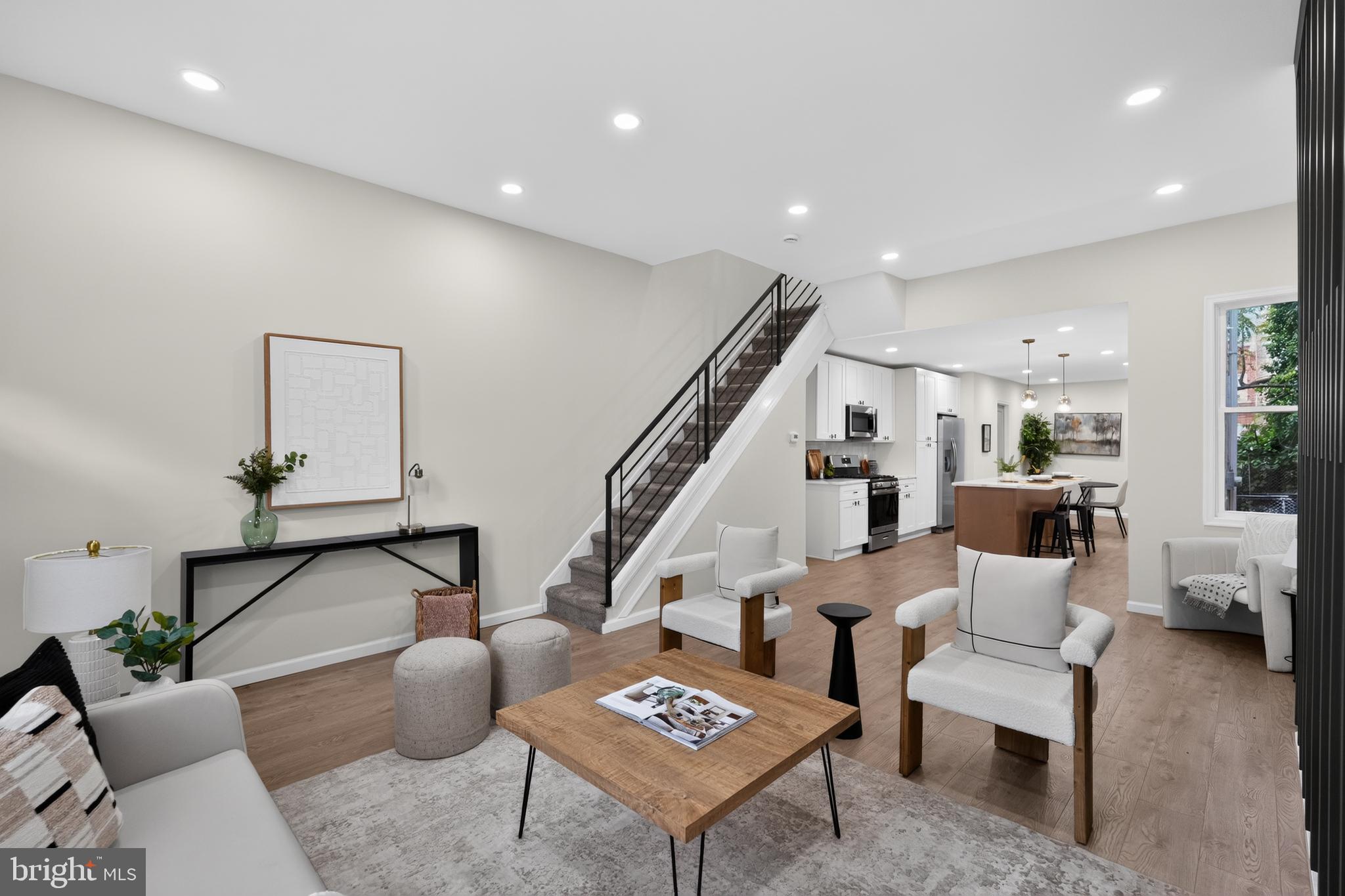 STRAWBERRY MANSION - Residential