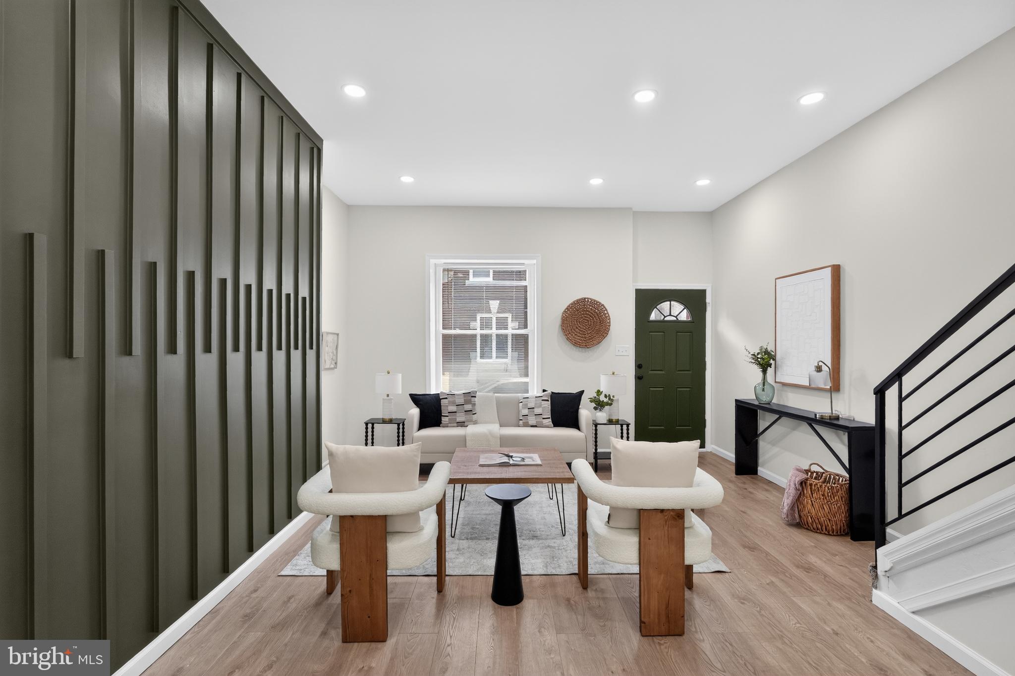 STRAWBERRY MANSION - Residential