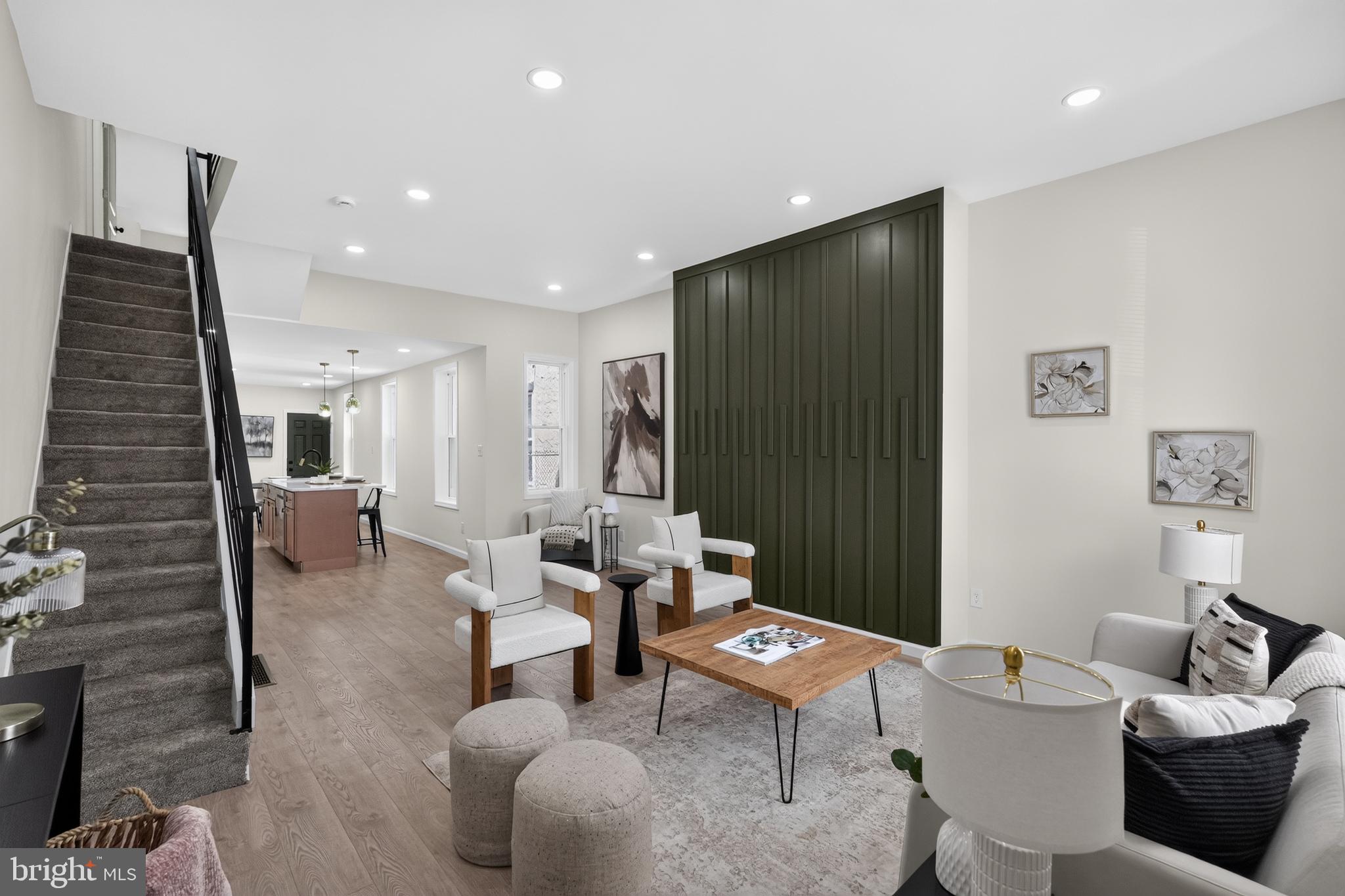 STRAWBERRY MANSION - Residential