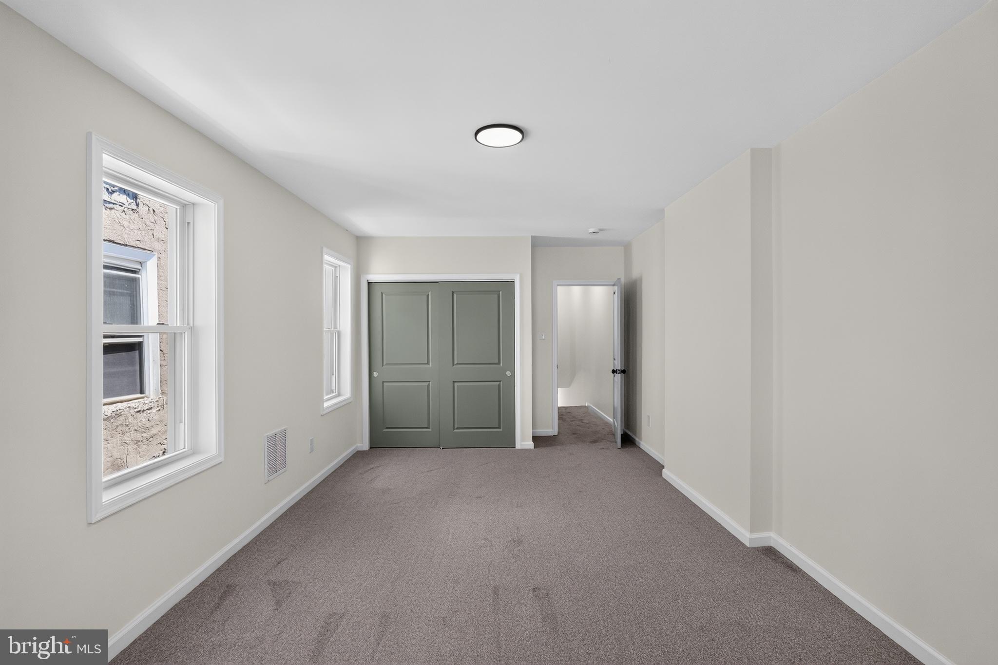 STRAWBERRY MANSION - Residential