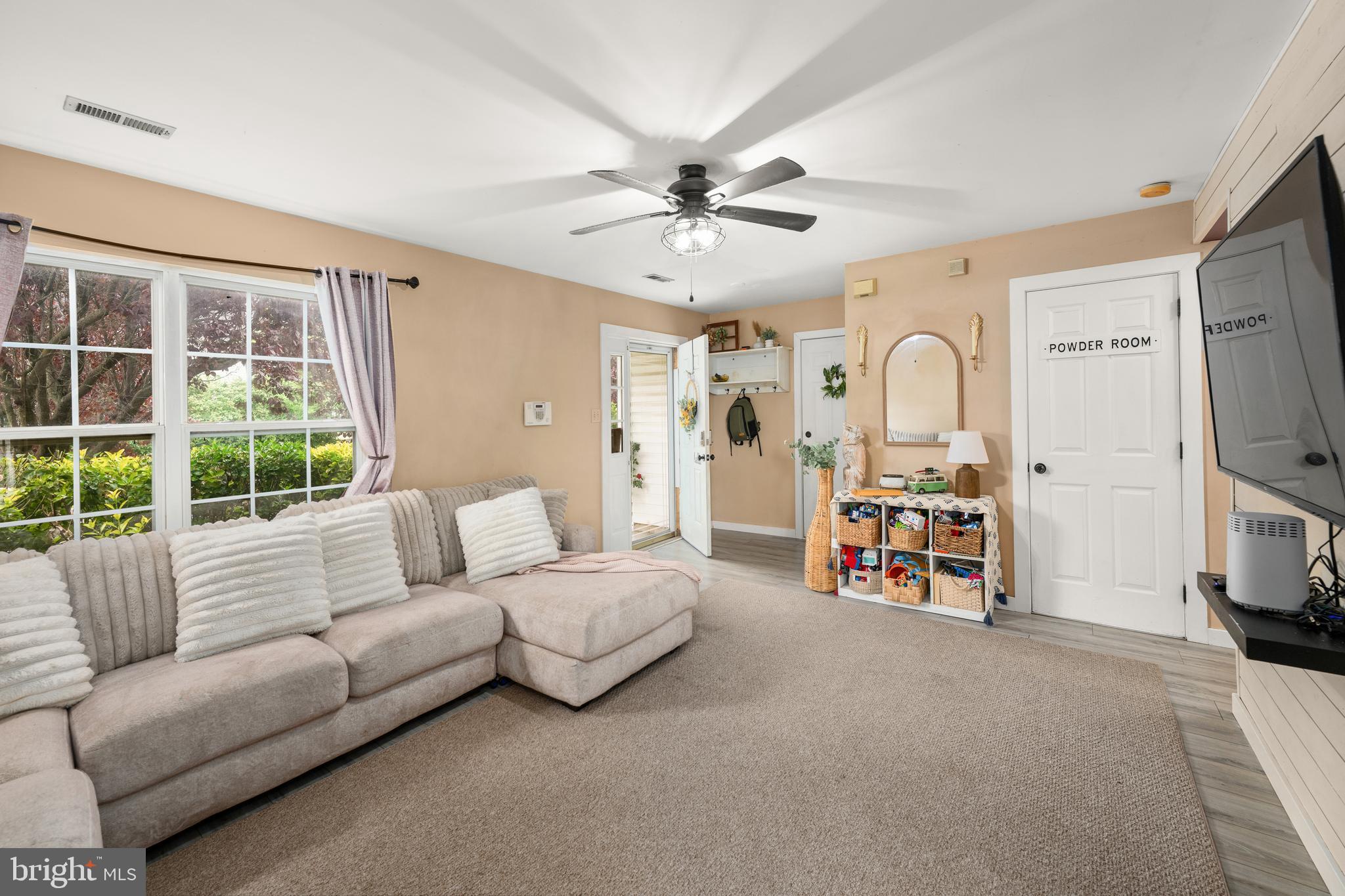 GREENLAWN - Residential