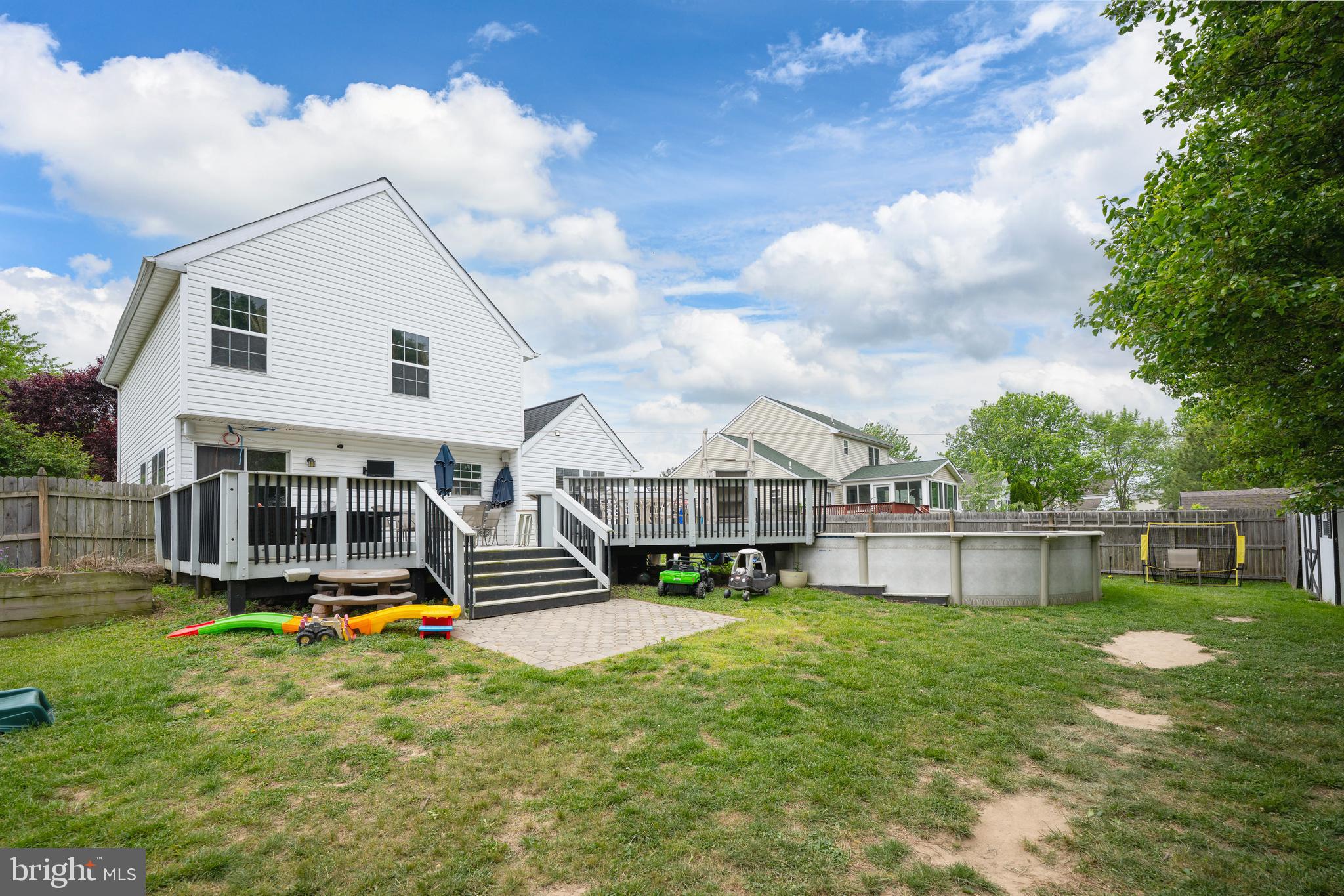 GREENLAWN - Residential