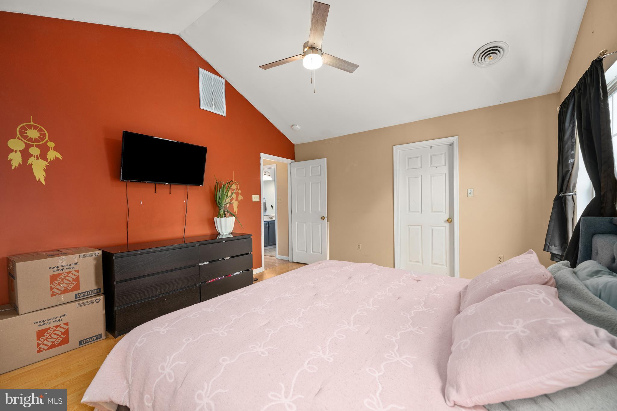GREENLAWN - Residential
