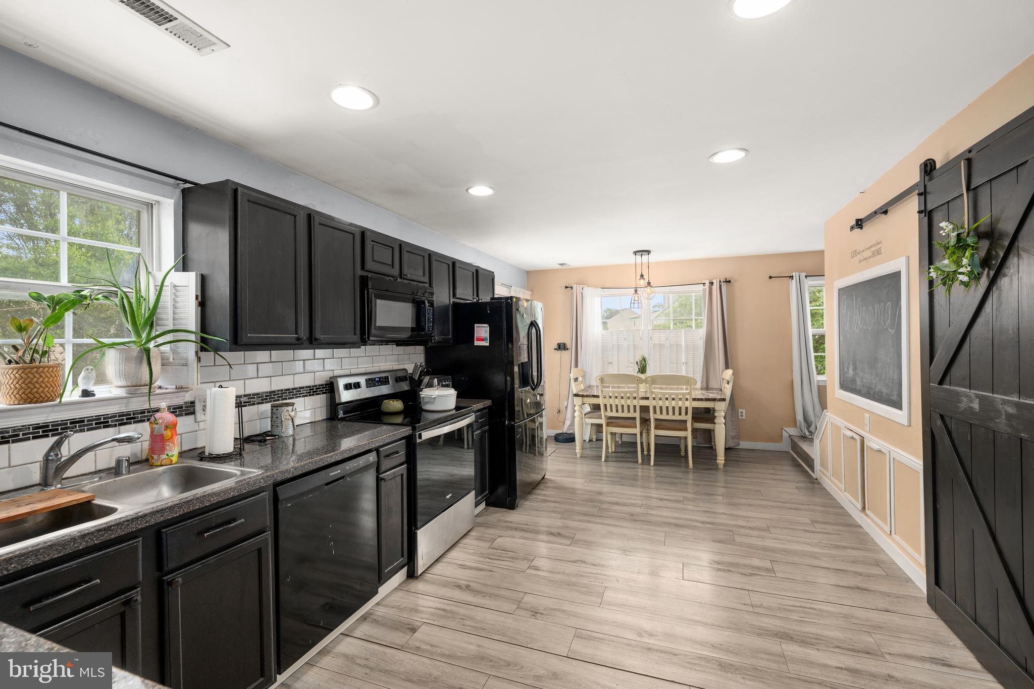 GREENLAWN - Residential