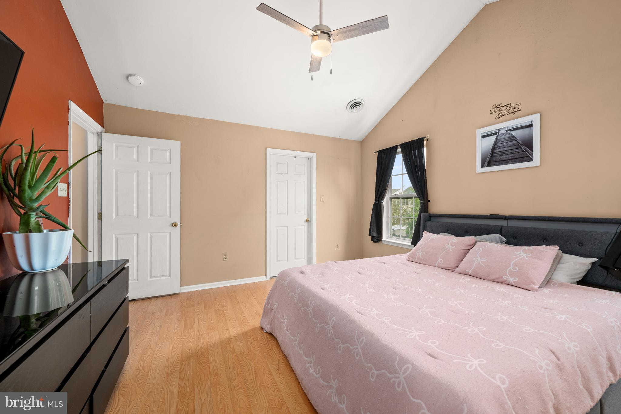 GREENLAWN - Residential