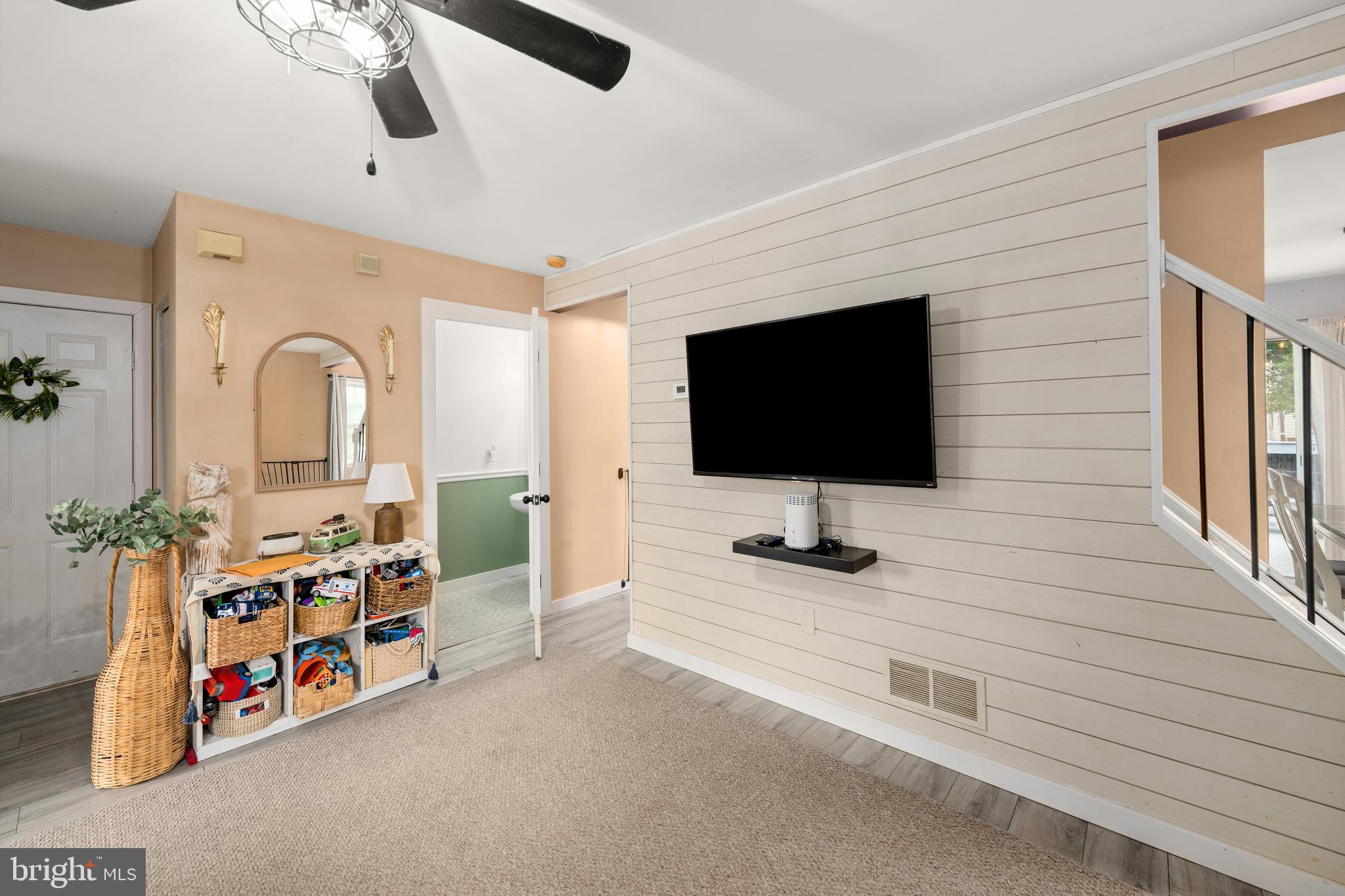 GREENLAWN - Residential