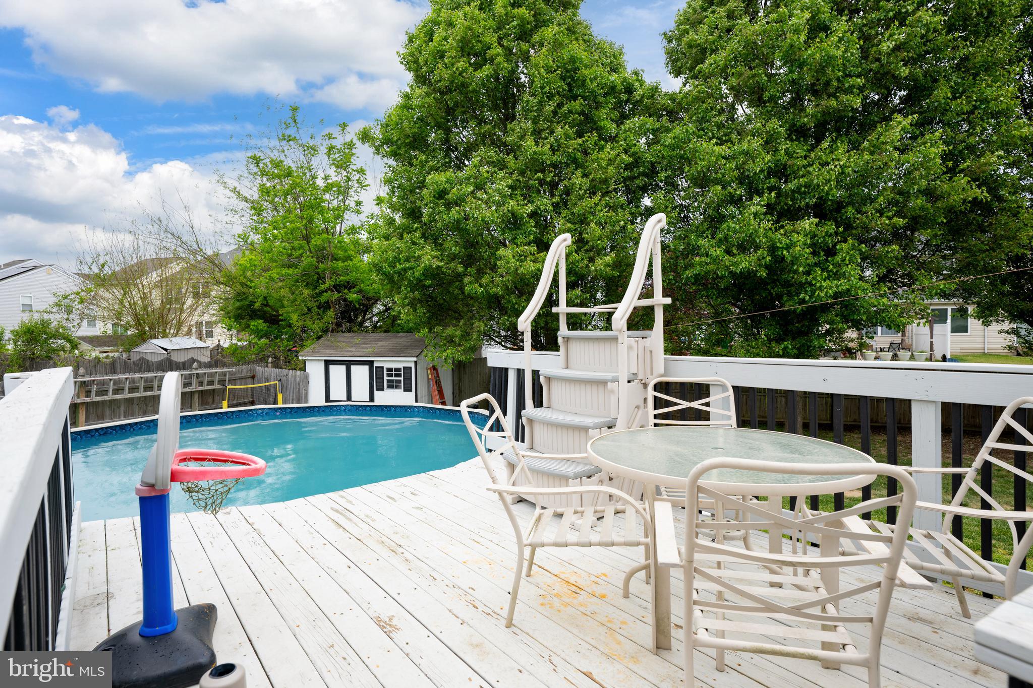 GREENLAWN - Residential
