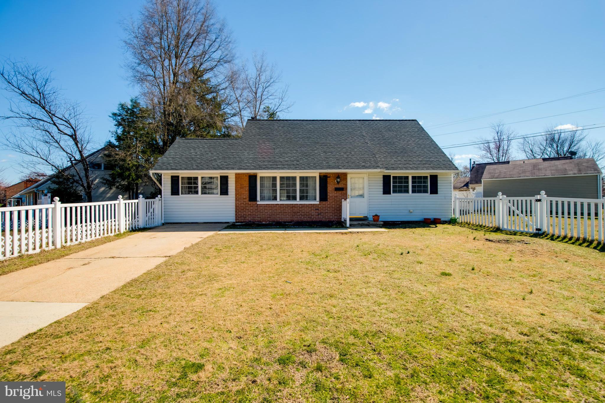 Well kept home in the community of Country Club Estates.  Wood floors throughout along with new granite counter tops in the kitchen.  Big family room addition on the back.  The large yard is fenced and has two sheds for storage.  Convenient to major roads for easy access to all areas.  Come see this beautiful home today and make it yours.
