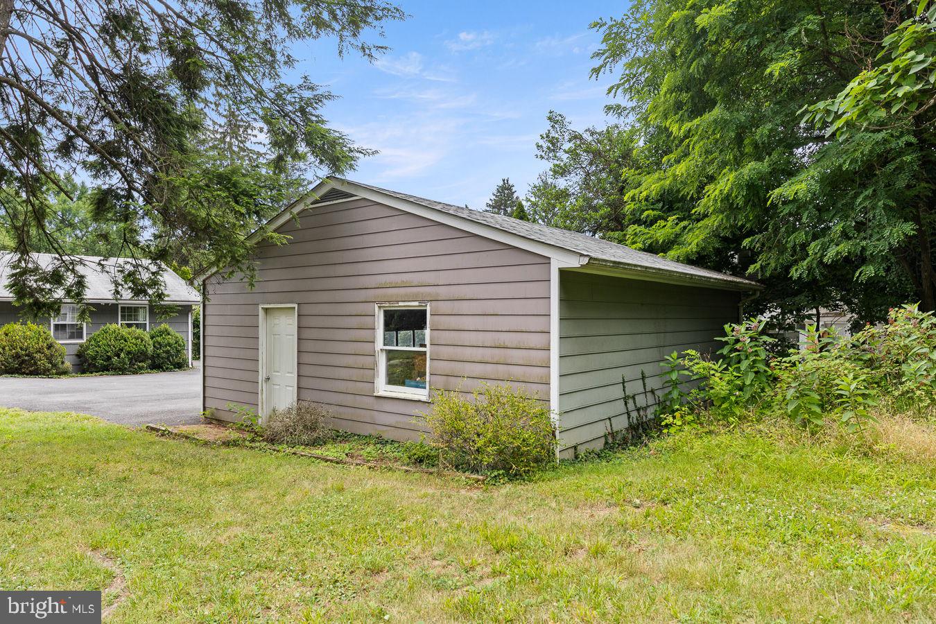FAIRMONT AVENUE - Residential