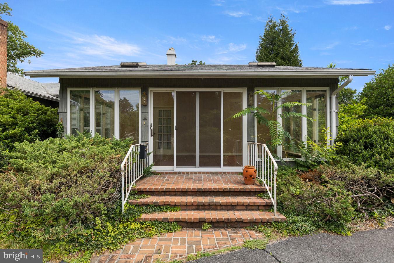 FAIRMONT AVENUE - Residential
