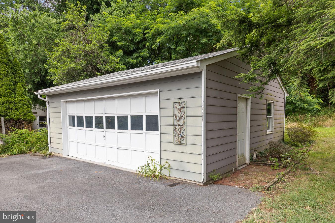 FAIRMONT AVENUE - Residential