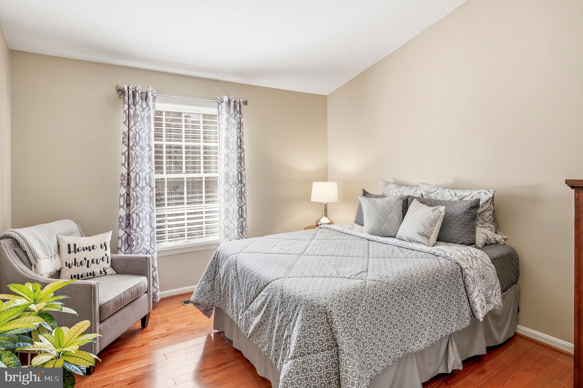 TOWNHOMES OF TIMBERLAND - Residential