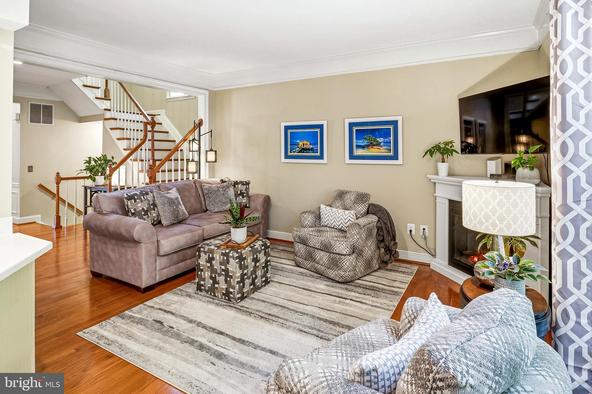 TOWNHOMES OF TIMBERLAND - Residential