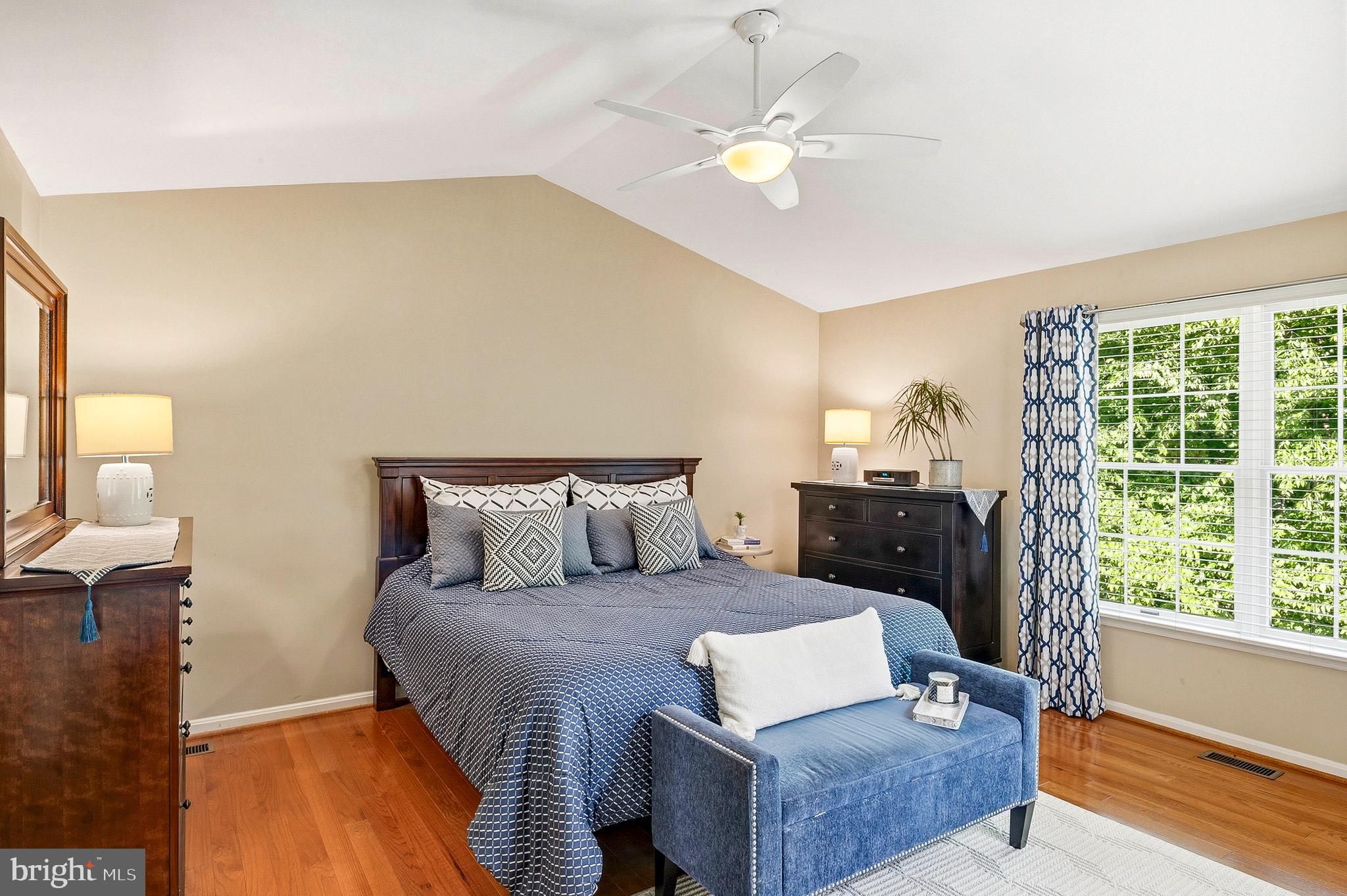 TOWNHOMES OF TIMBERLAND - Residential