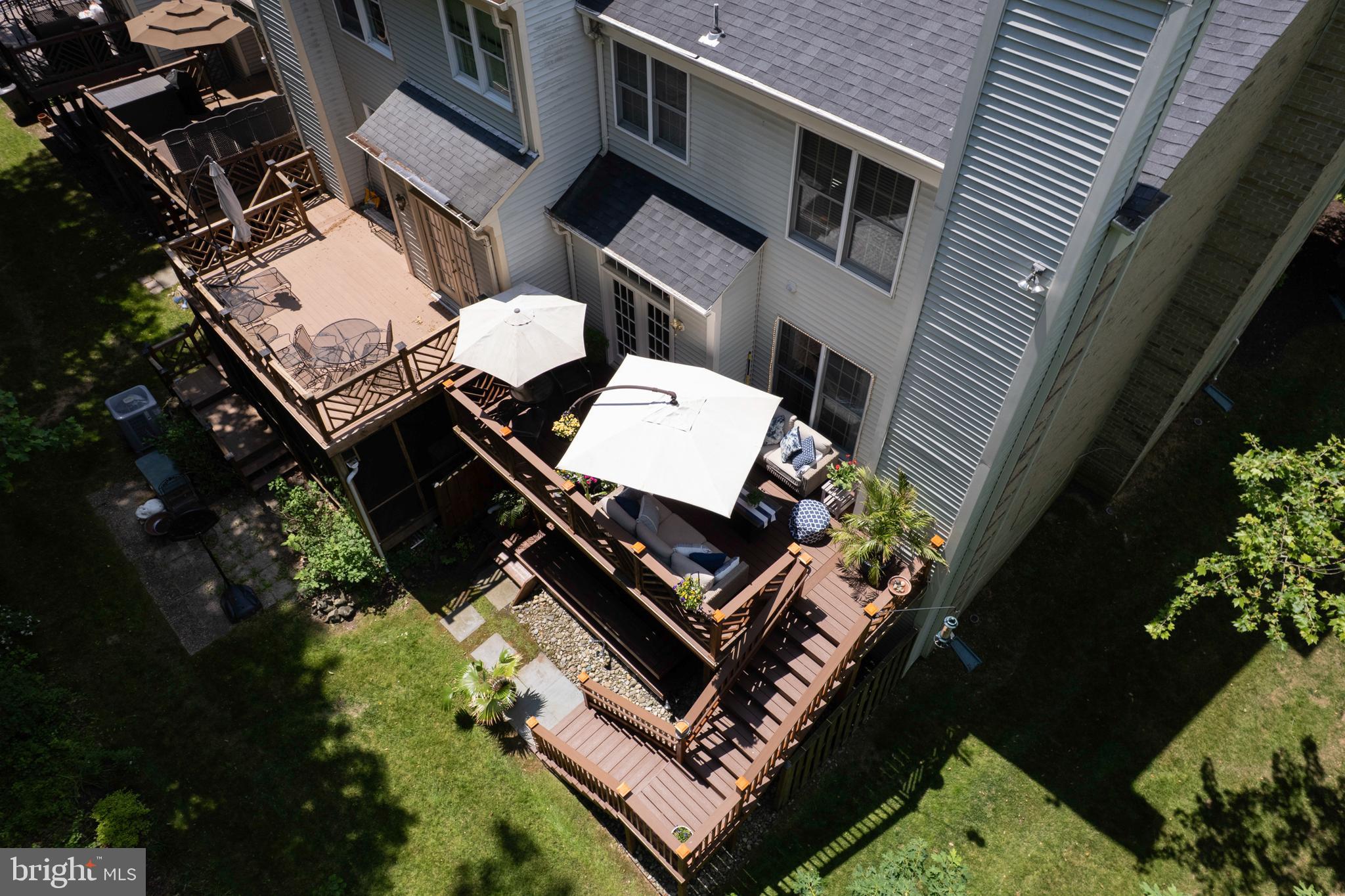TOWNHOMES OF TIMBERLAND - Residential