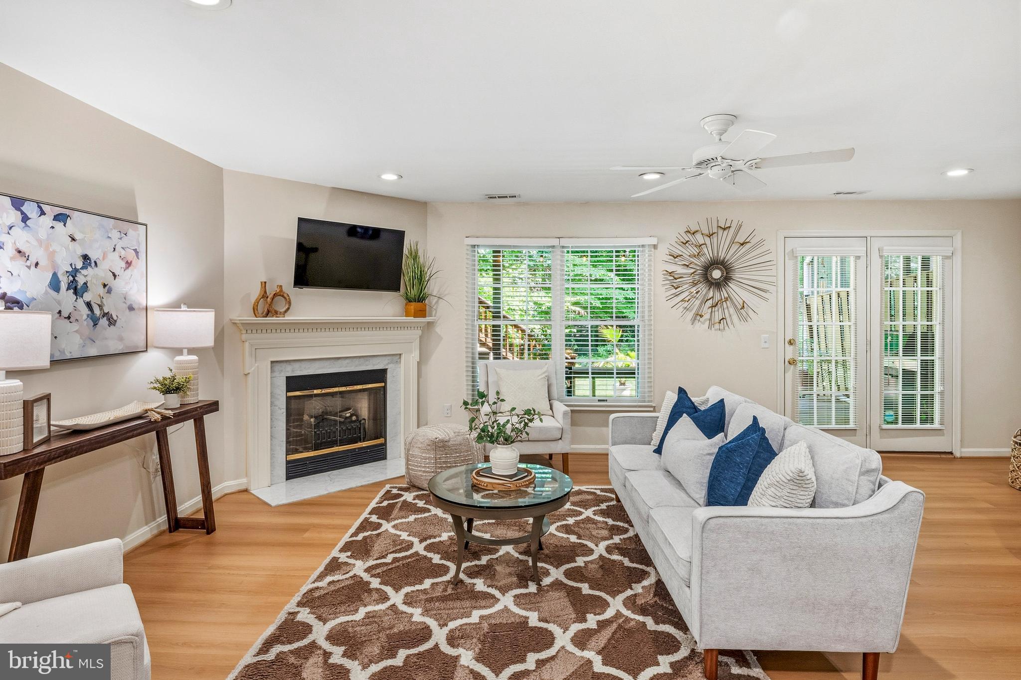 TOWNHOMES OF TIMBERLAND - Residential