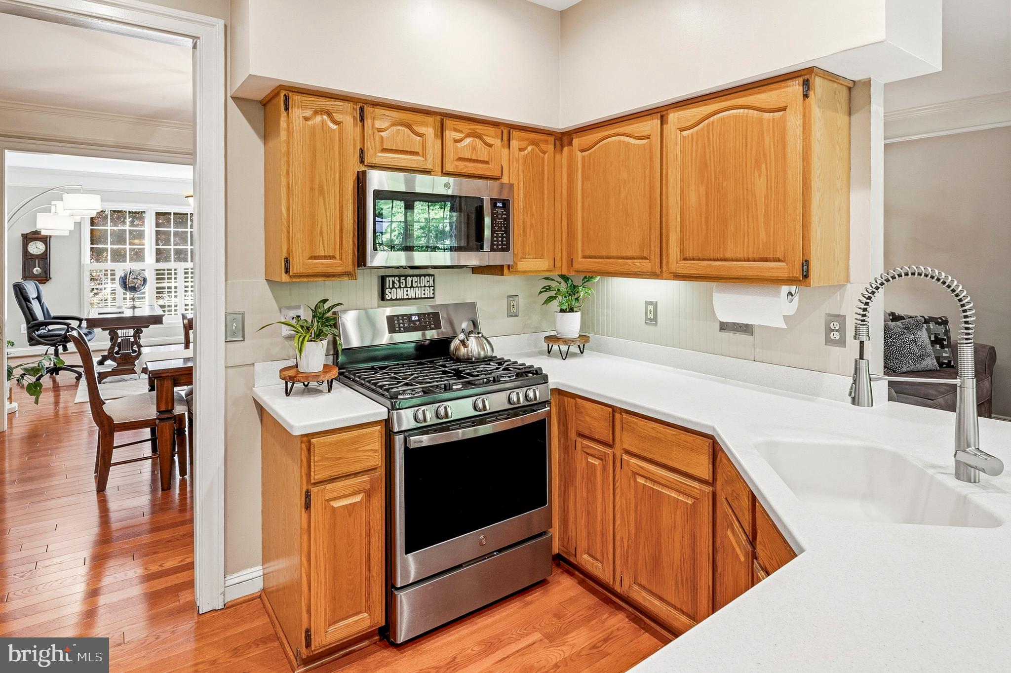 TOWNHOMES OF TIMBERLAND - Residential