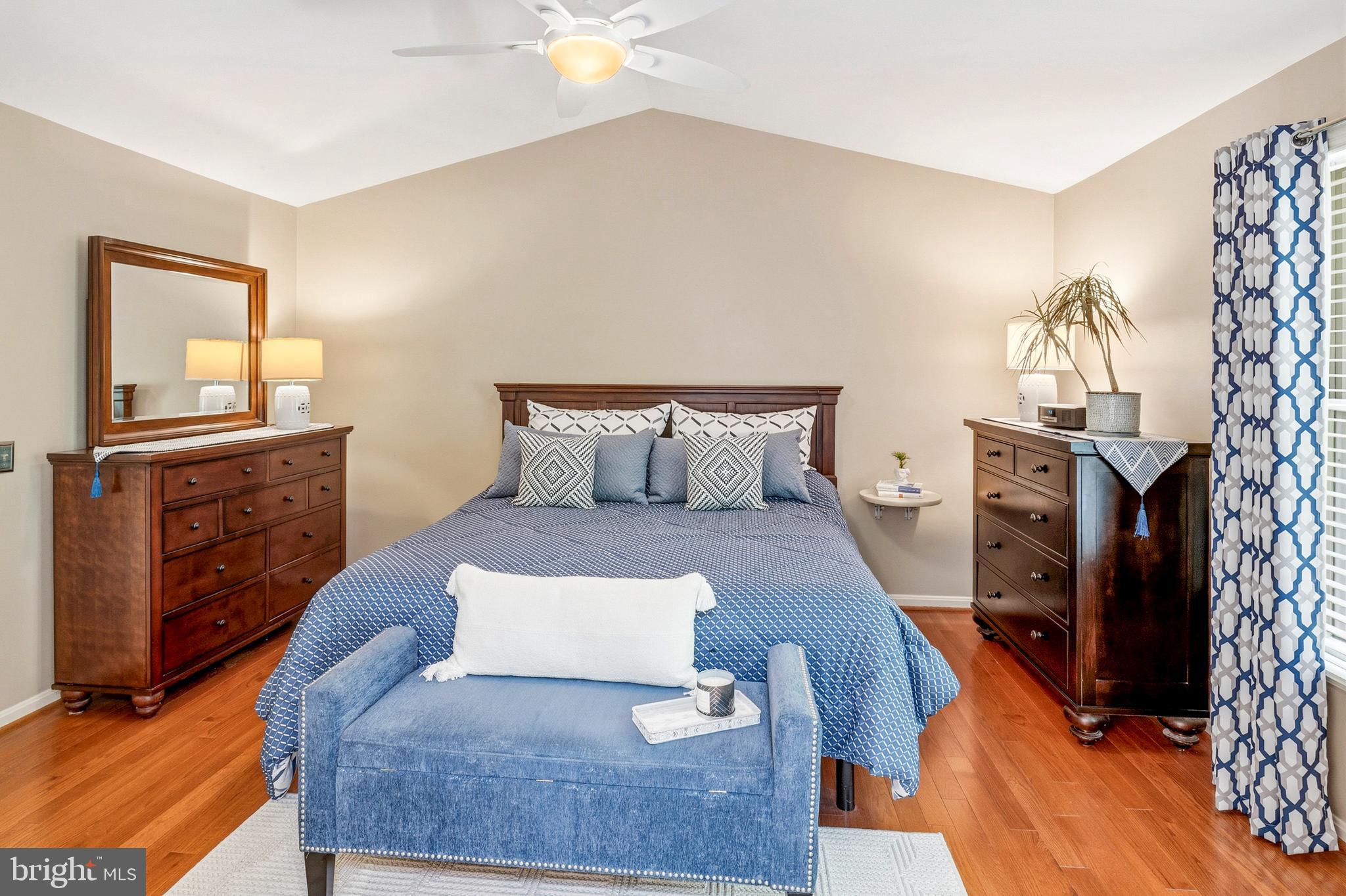 TOWNHOMES OF TIMBERLAND - Residential