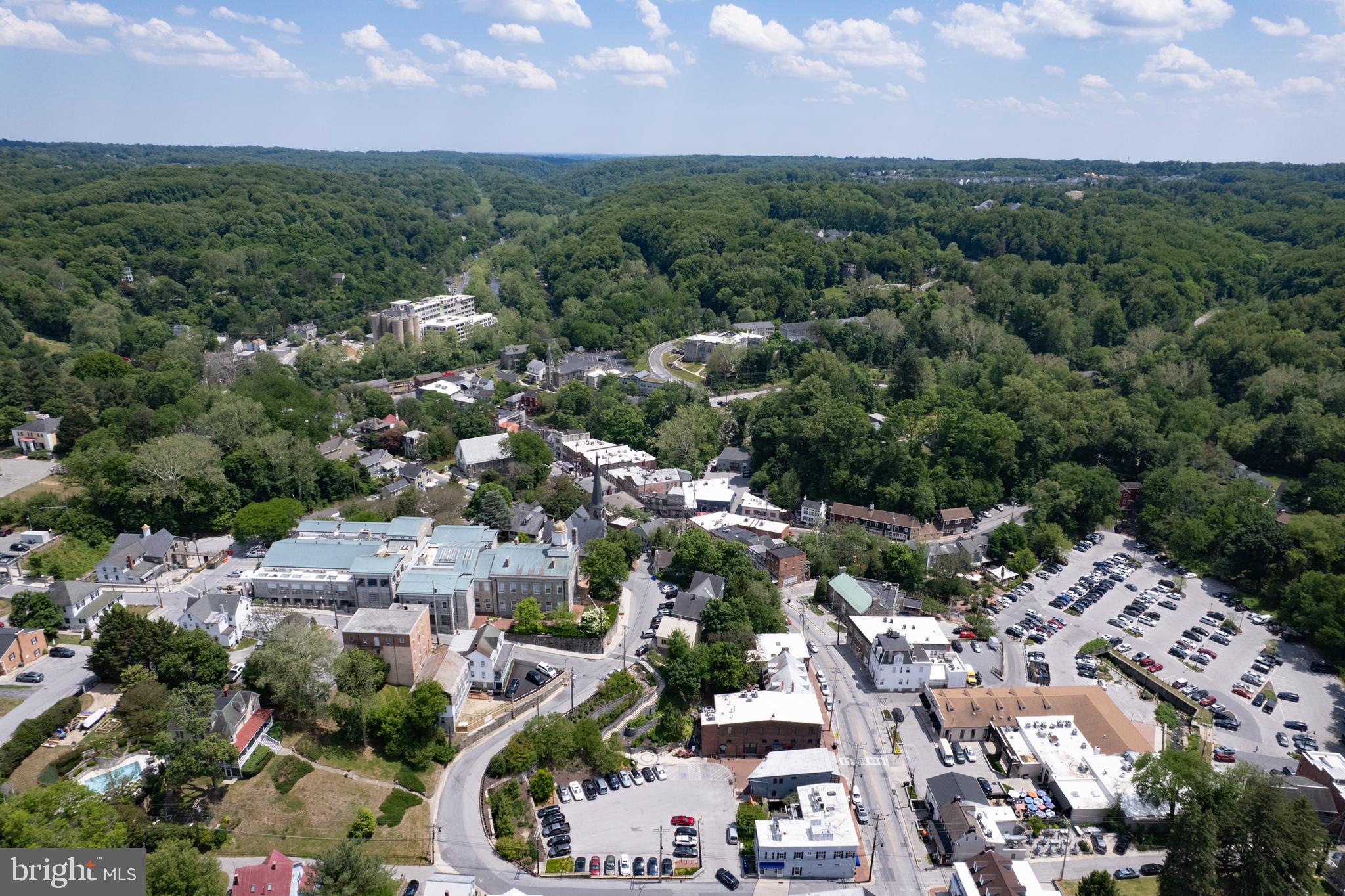TOWNHOMES OF TIMBERLAND - Residential