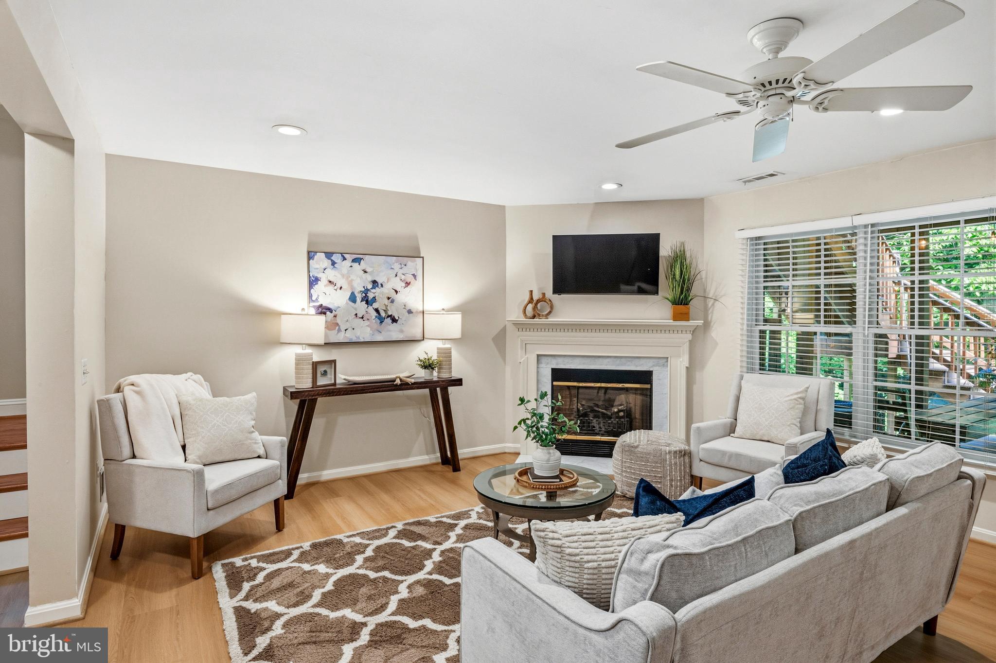 TOWNHOMES OF TIMBERLAND - Residential
