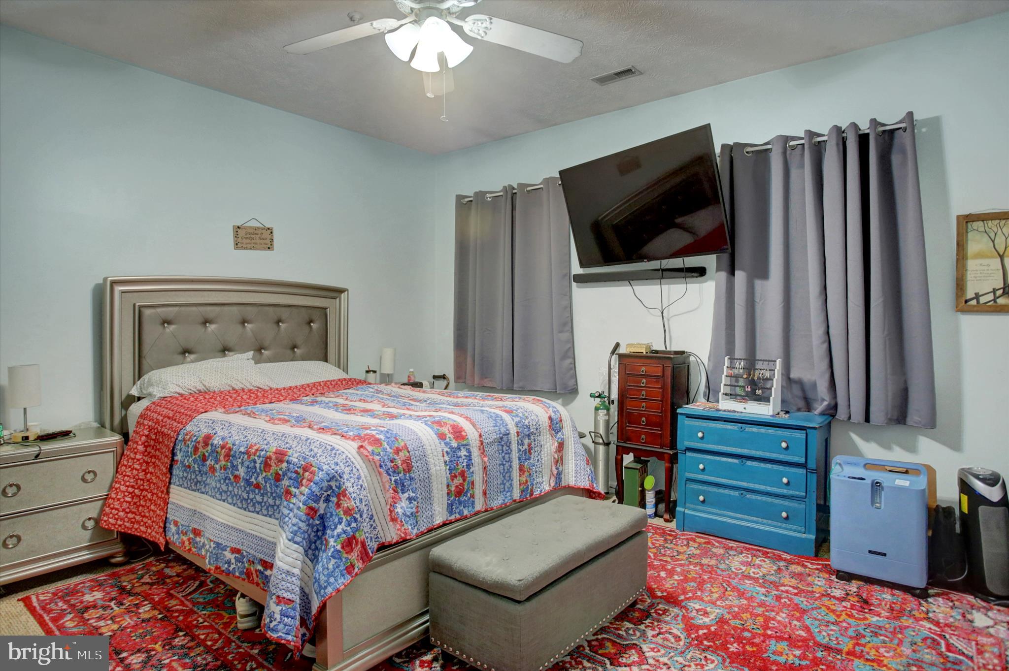 SUMMERLAND MANOR - Residential