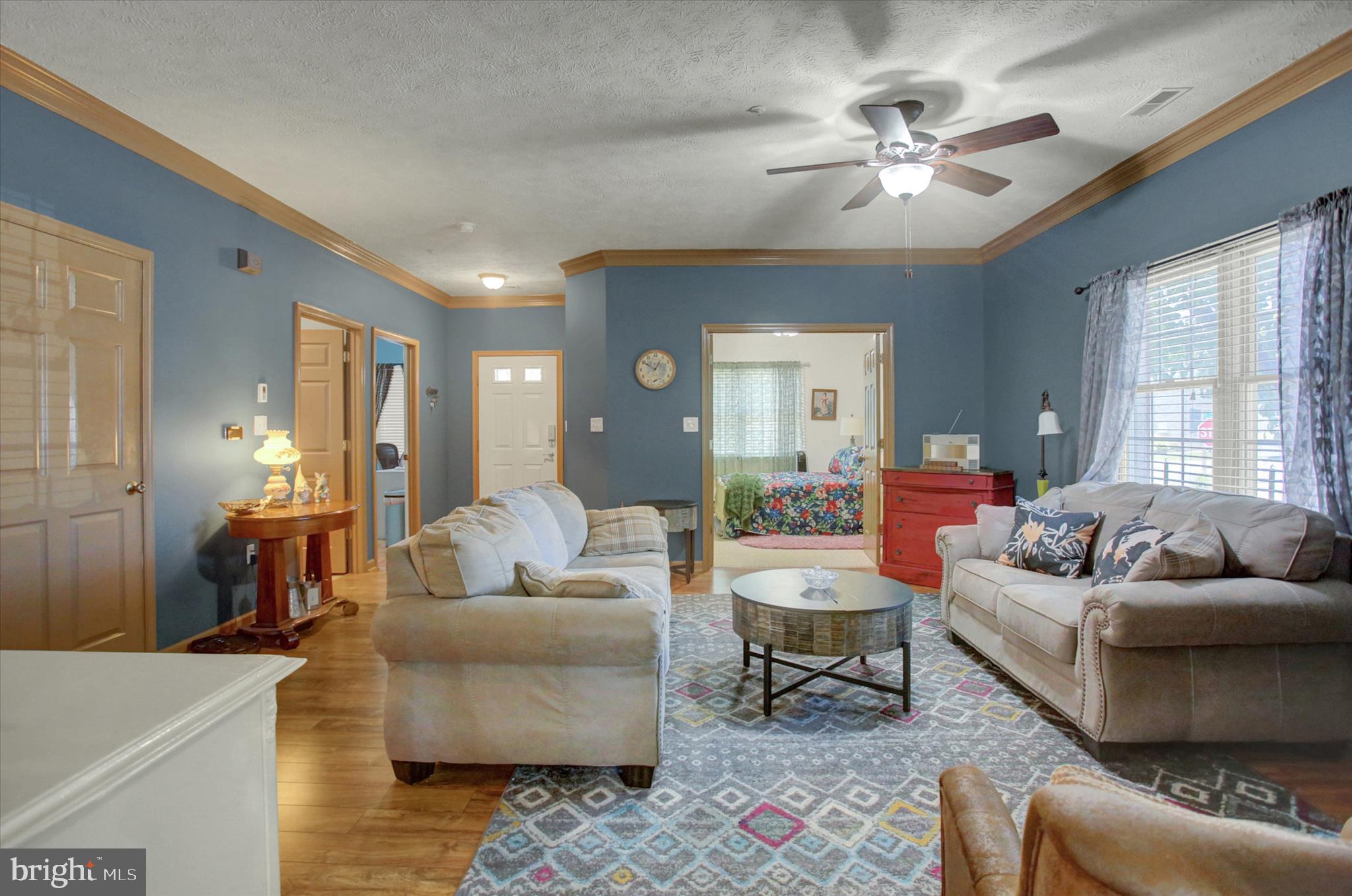 SUMMERLAND MANOR - Residential