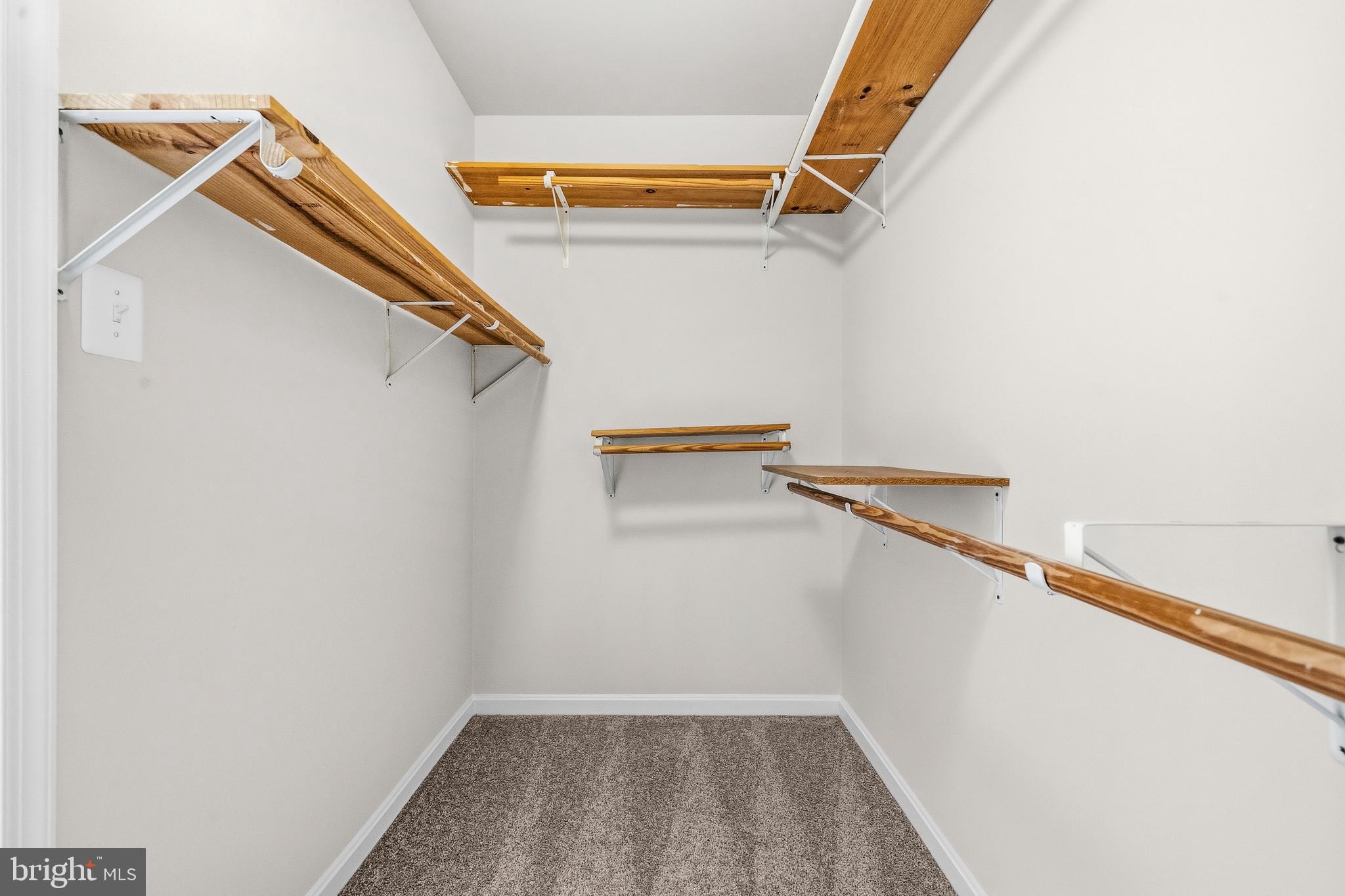 SYCAMORE HILL - Residential