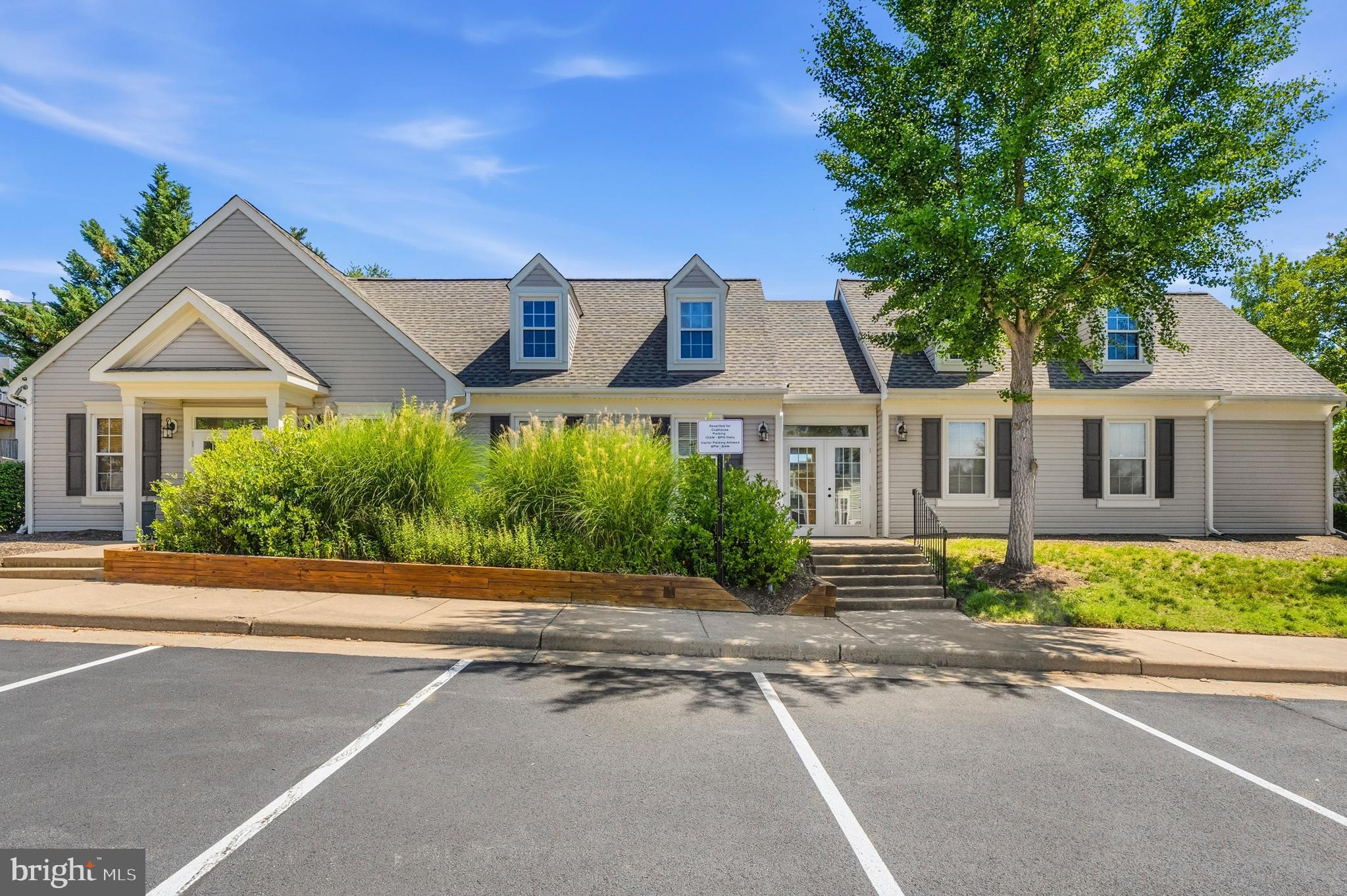 SYCAMORE HILL - Residential