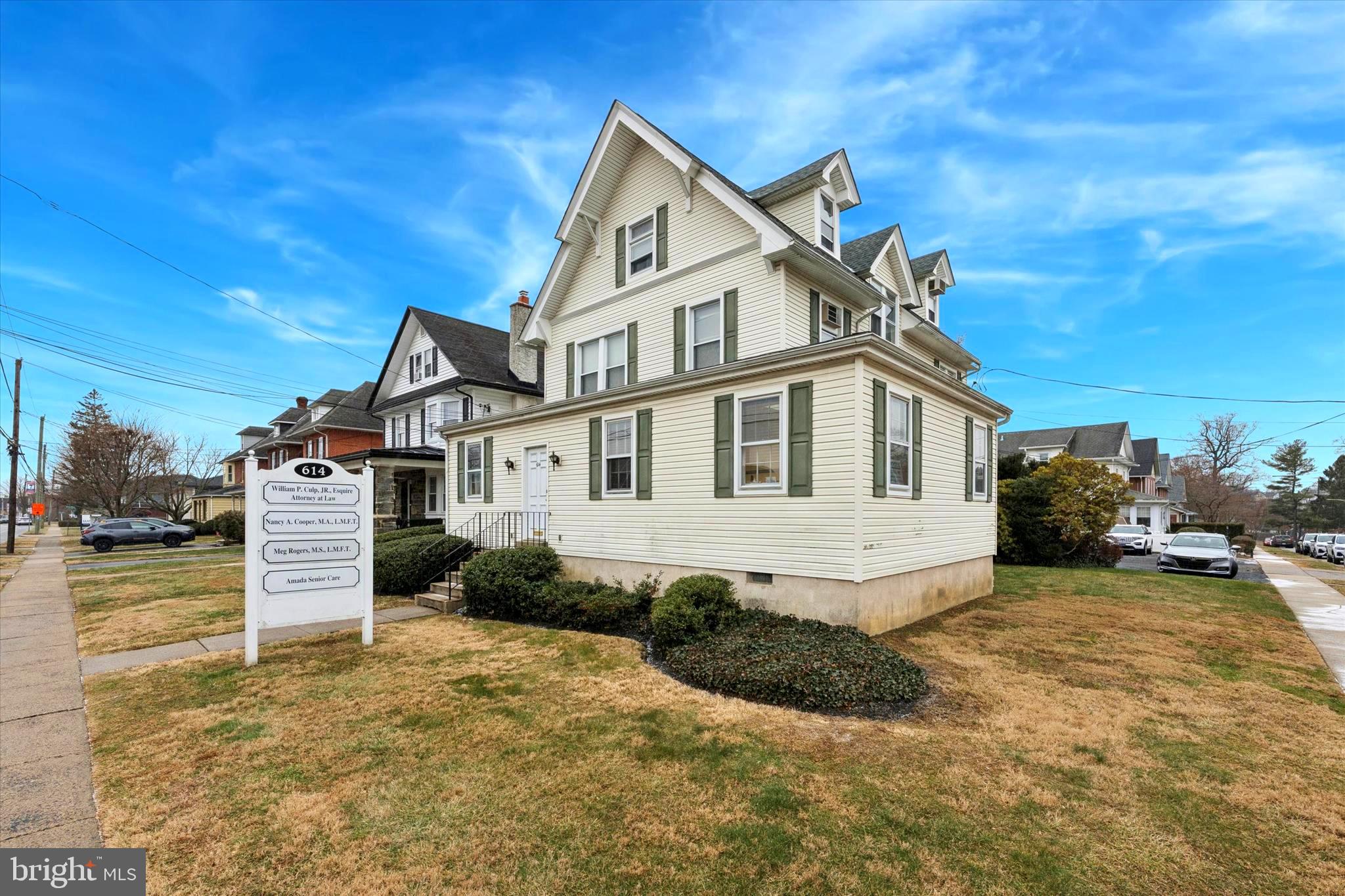 LLANERCH - Commercial Sale