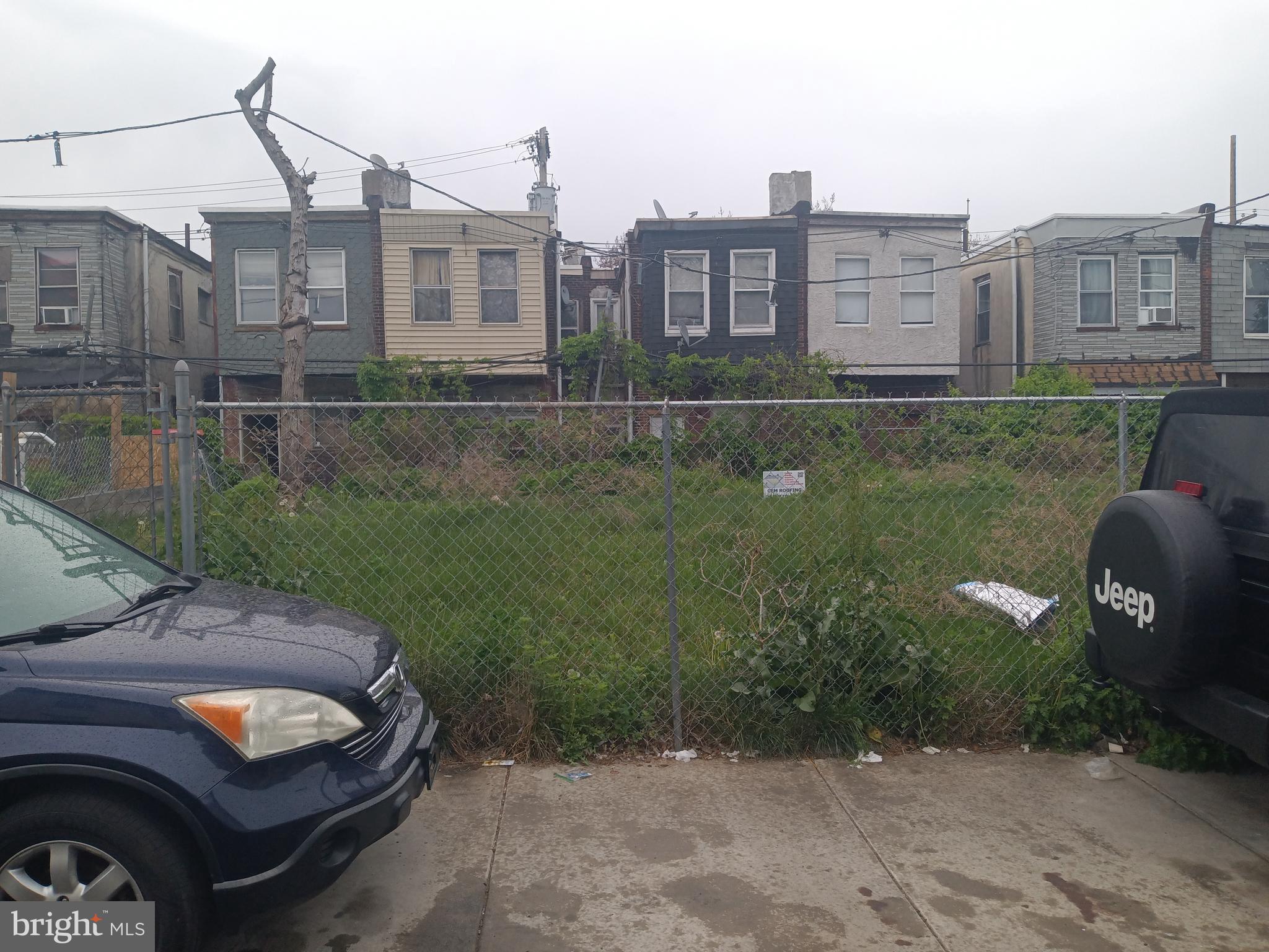 Vacant lot being sold with the property at 3154 N Darien St.Can be purchased as a package with 3115 N Darien,3117 N Darien,3124 N Darien  and 716 Alleghany